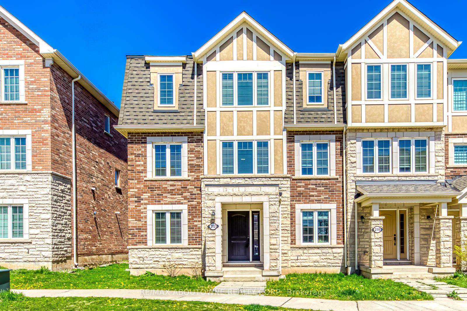 Photo 1 of 212 Ellen Davidson Drive, Oakville, Glenorchy — HOMEH