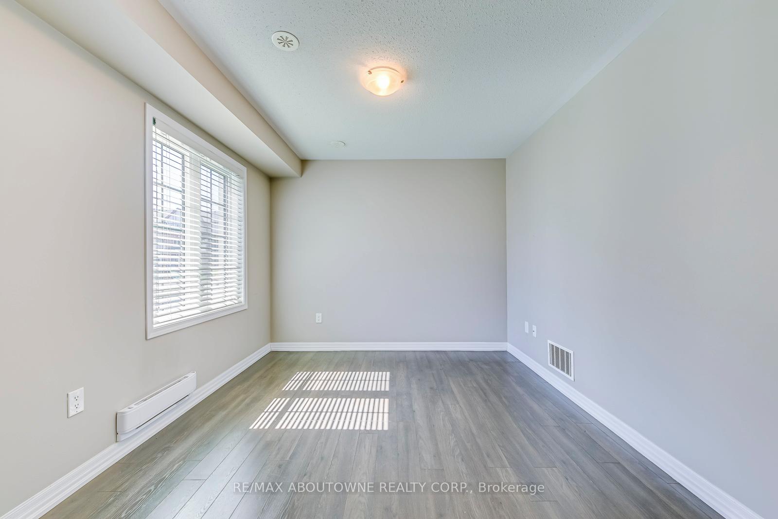 Photo 5 of 212 Ellen Davidson Drive, Oakville, Glenorchy — HOMEH