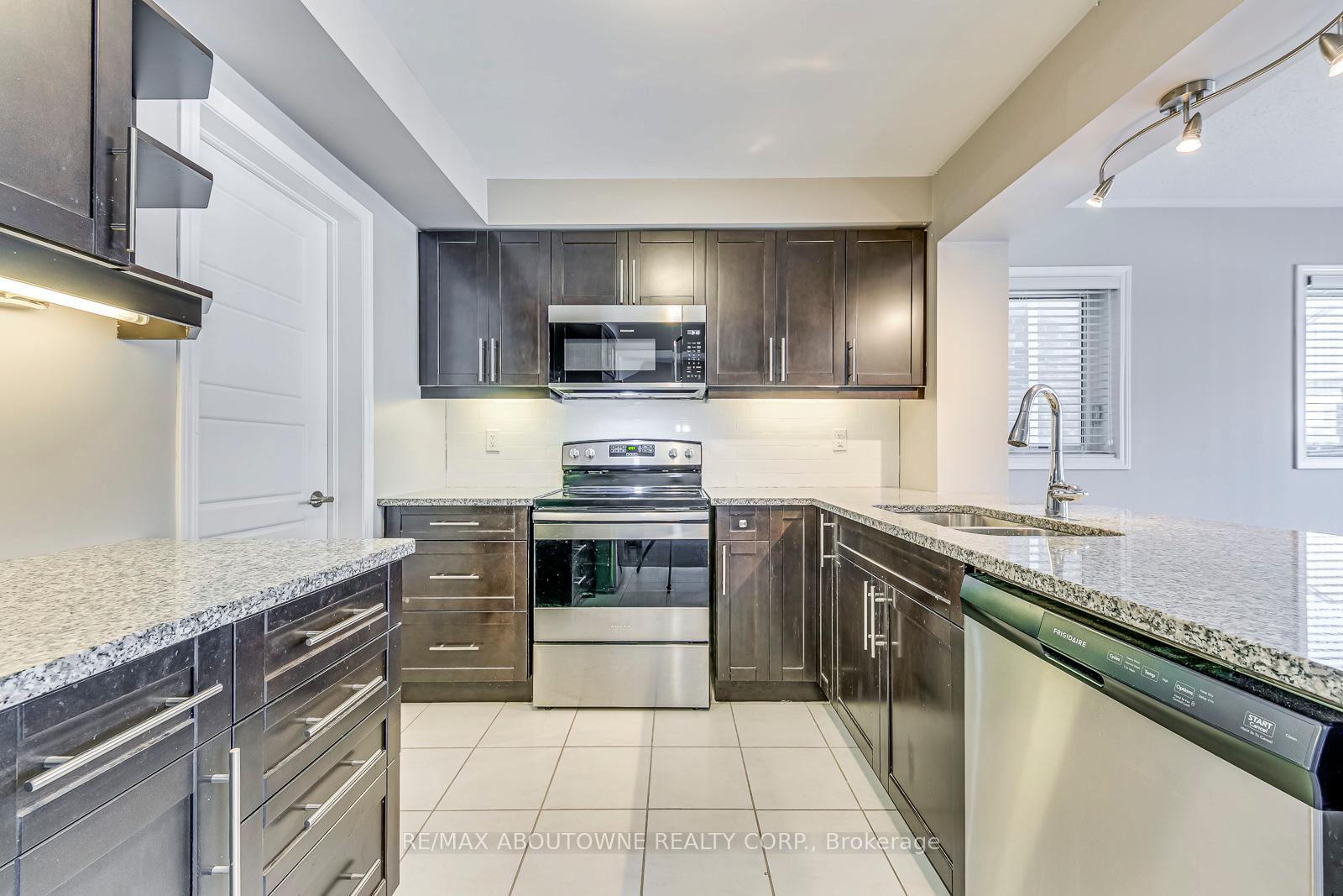 Photo 12 of 212 Ellen Davidson Drive, Oakville, Glenorchy — HOMEH