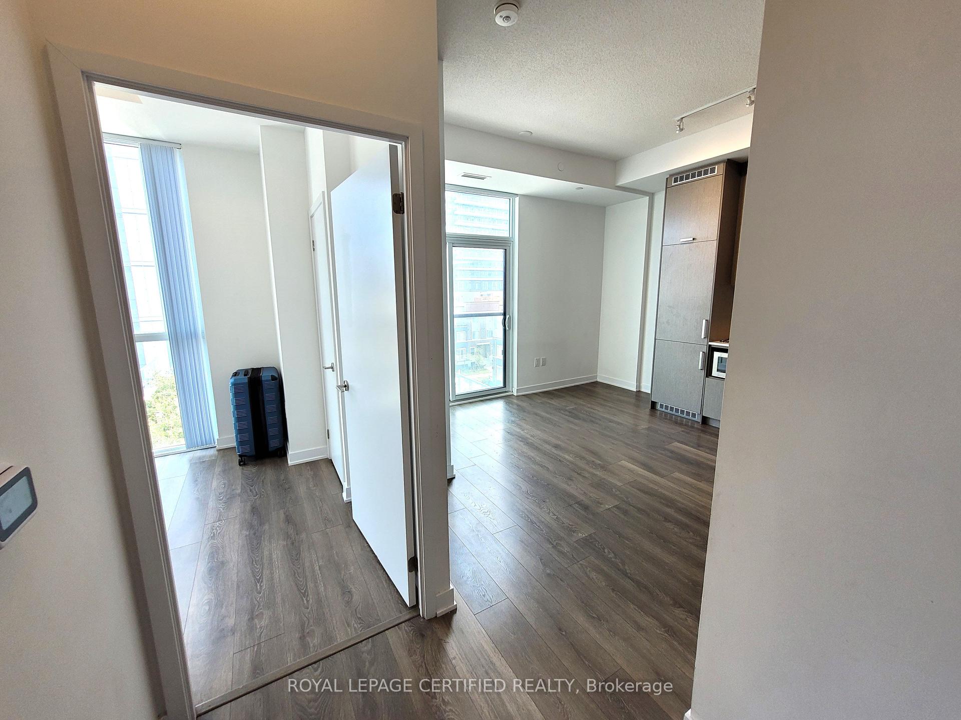 Photo 16 of Unit 503, 10 Honeycrisp Crescent, Vaughan, Vaughan Corporate Centre — HOMEH