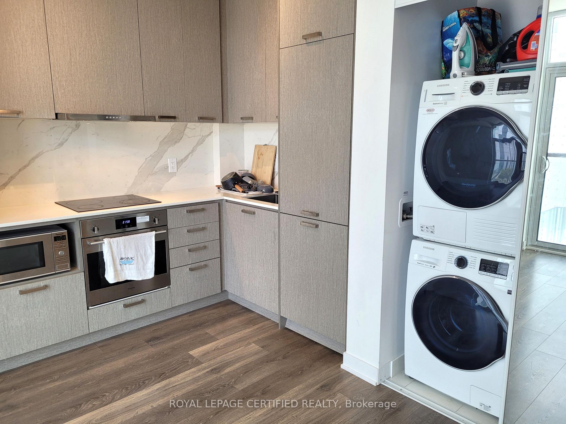 Photo 17 of Unit 503, 10 Honeycrisp Crescent, Vaughan, Vaughan Corporate Centre — HOMEH