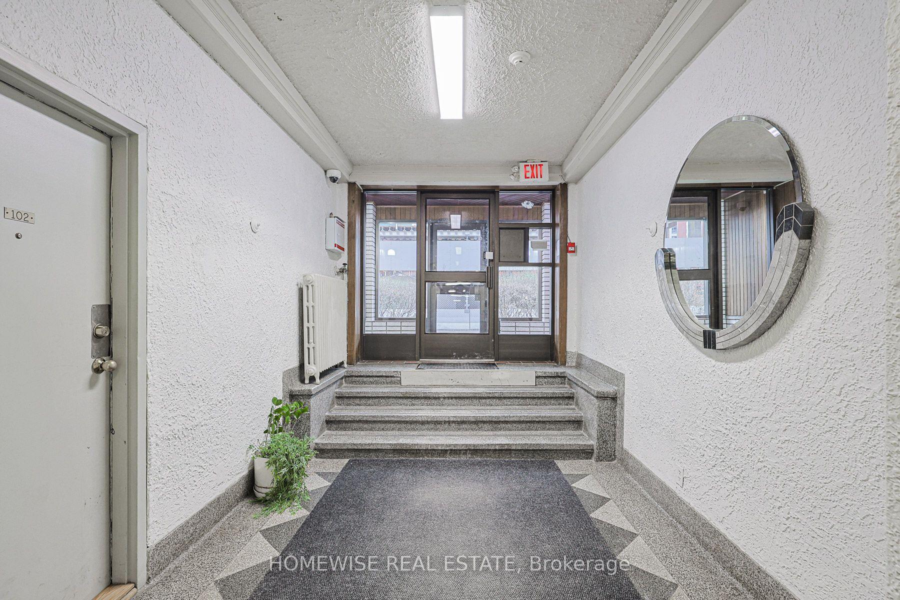 Photo 2 of Unit 312, 33 Maitland Street, Toronto, Church-Yonge Corridor — HOMEH