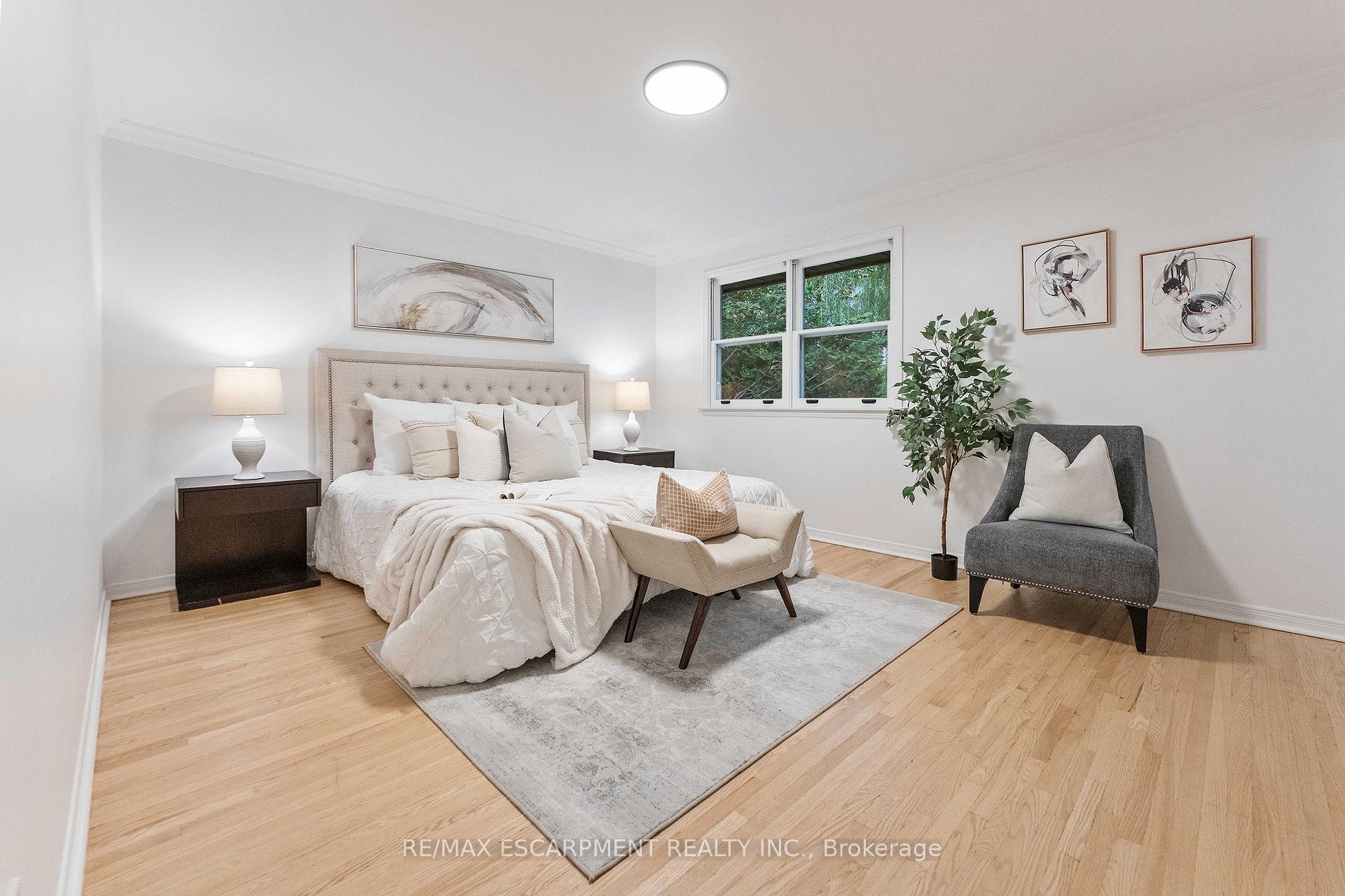 Photo 18 of 786 Edistel Crescent, Mississauga, Lorne Park — HOMEH