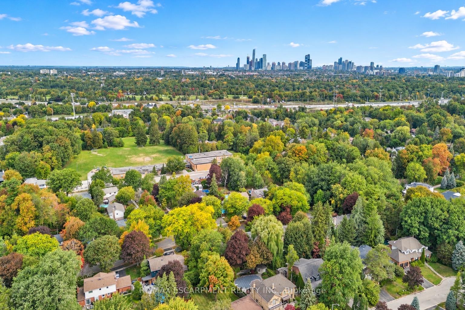 Photo 31 of 786 Edistel Crescent, Mississauga, Lorne Park — HOMEH