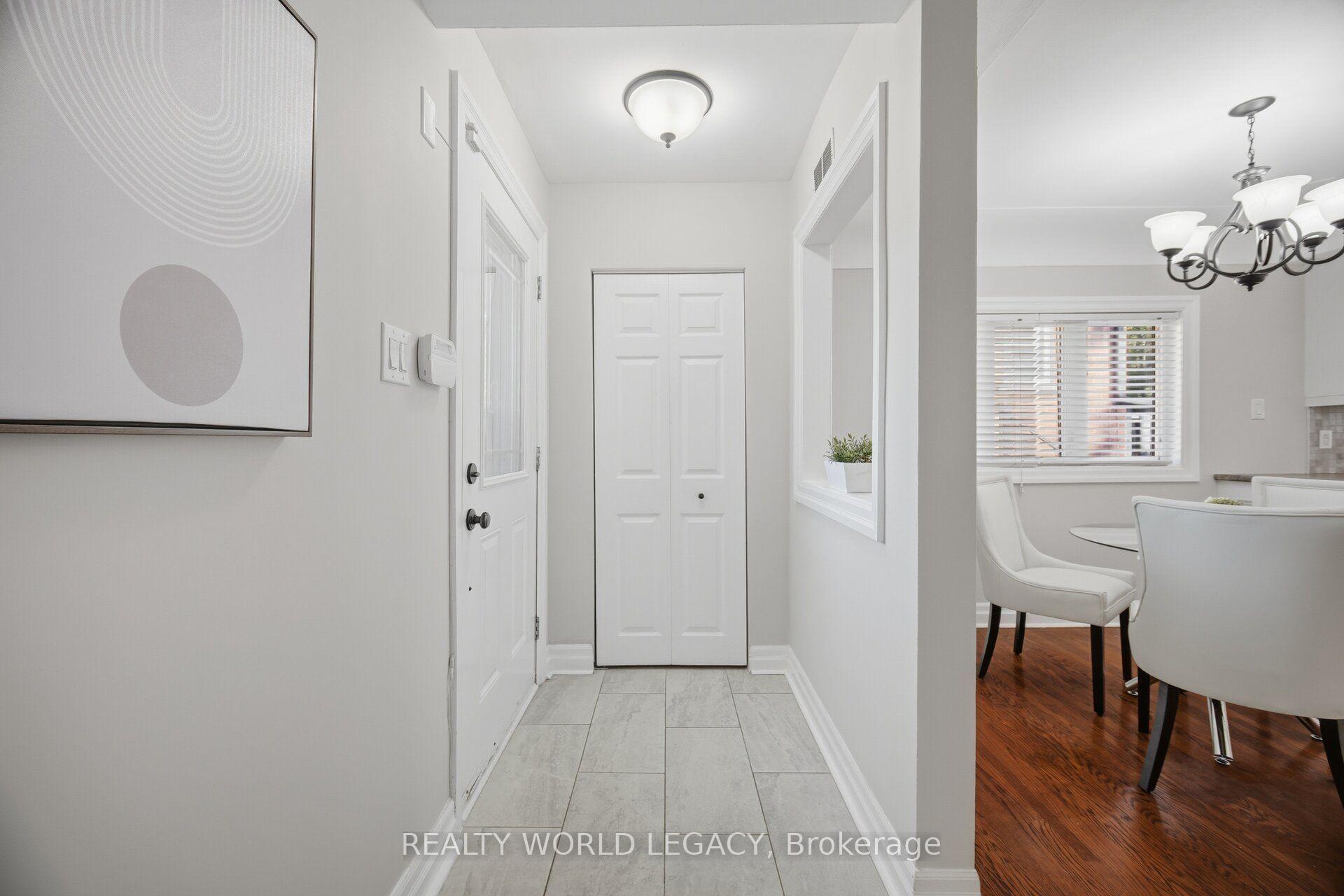 Photo 7 of 18 Delsey Street, Hamilton, Dundas — HOMEH