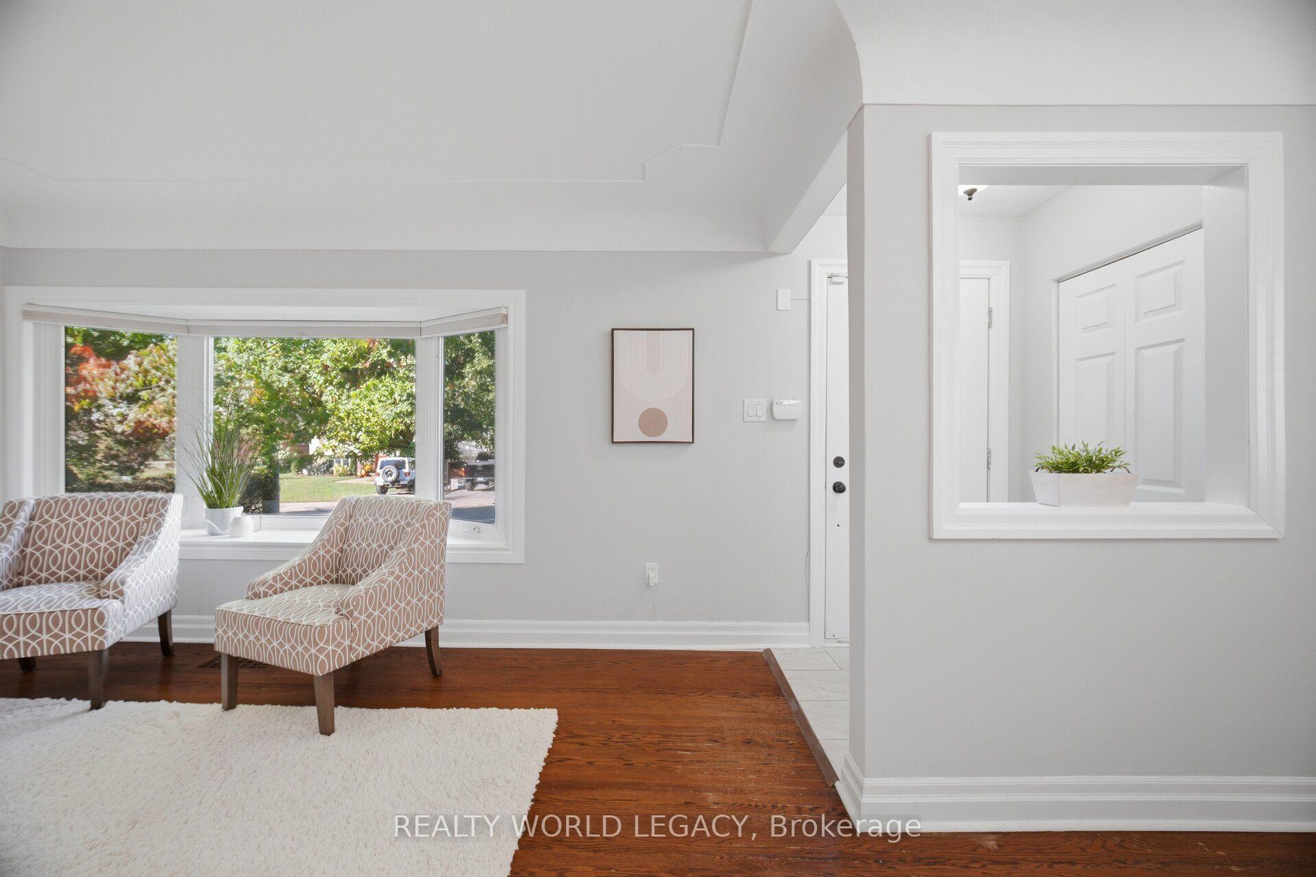 Photo 8 of 18 Delsey Street, Hamilton, Dundas — HOMEH