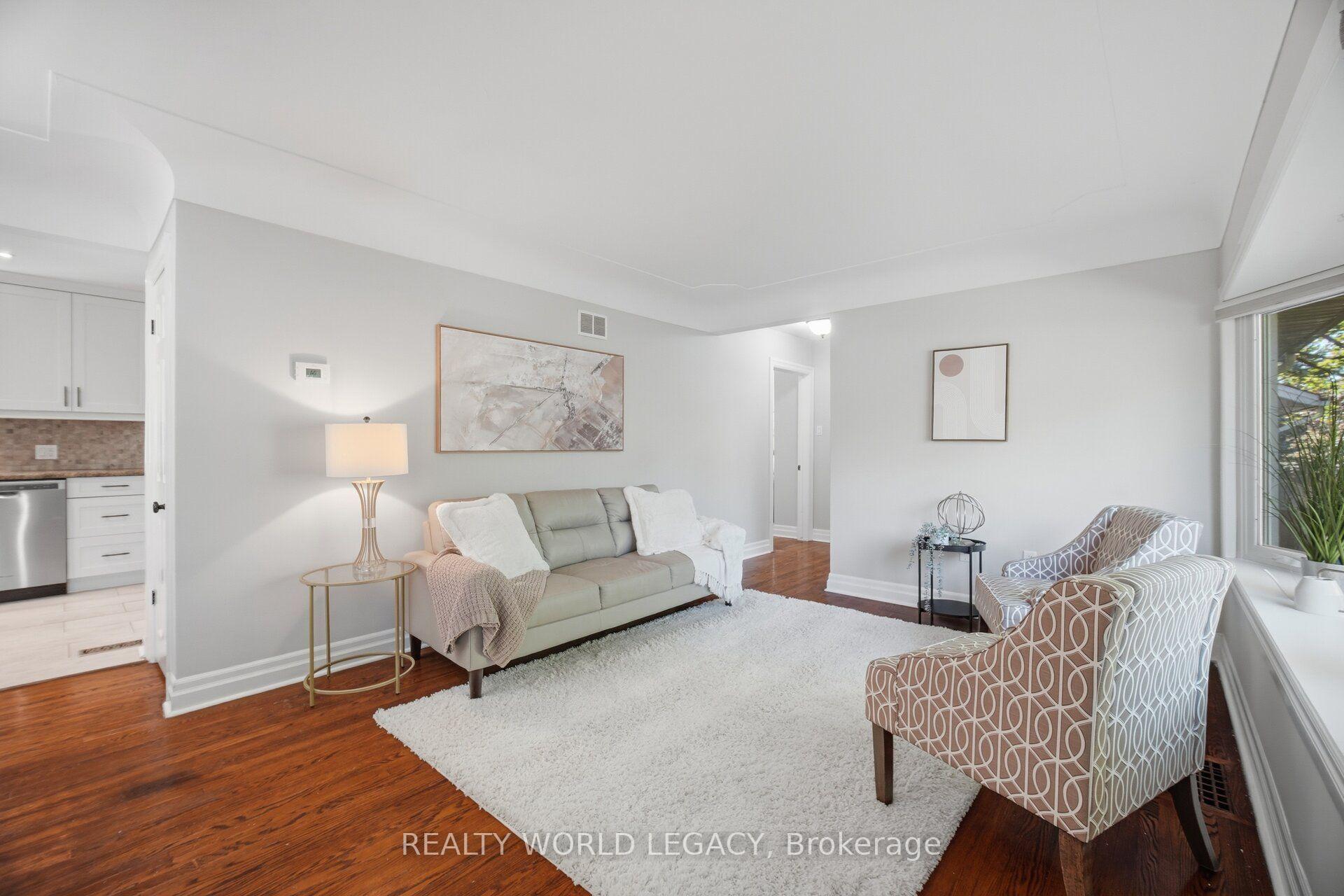 Photo 9 of 18 Delsey Street, Hamilton, Dundas — HOMEH