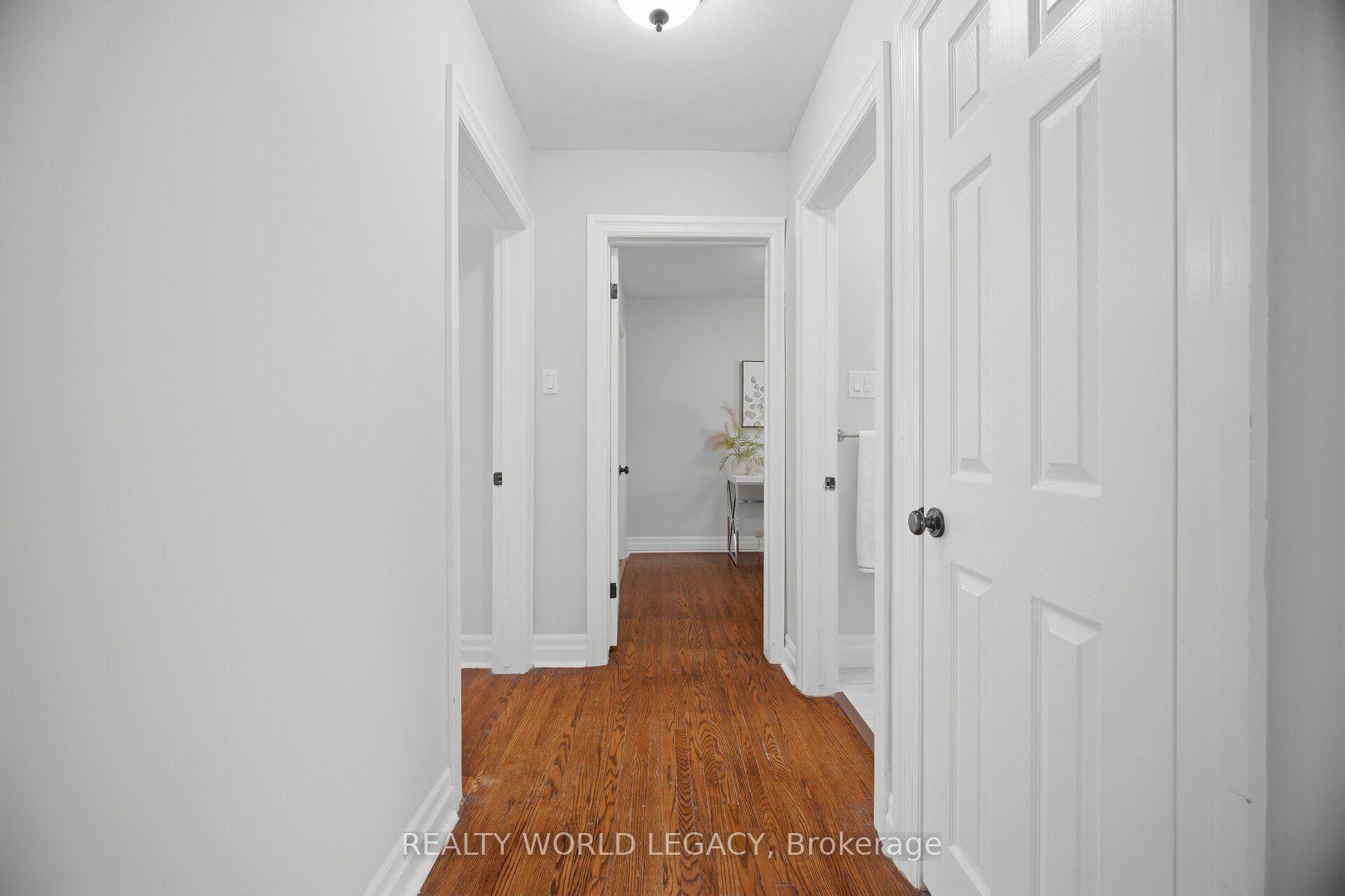 Photo 21 of 18 Delsey Street, Hamilton, Dundas — HOMEH