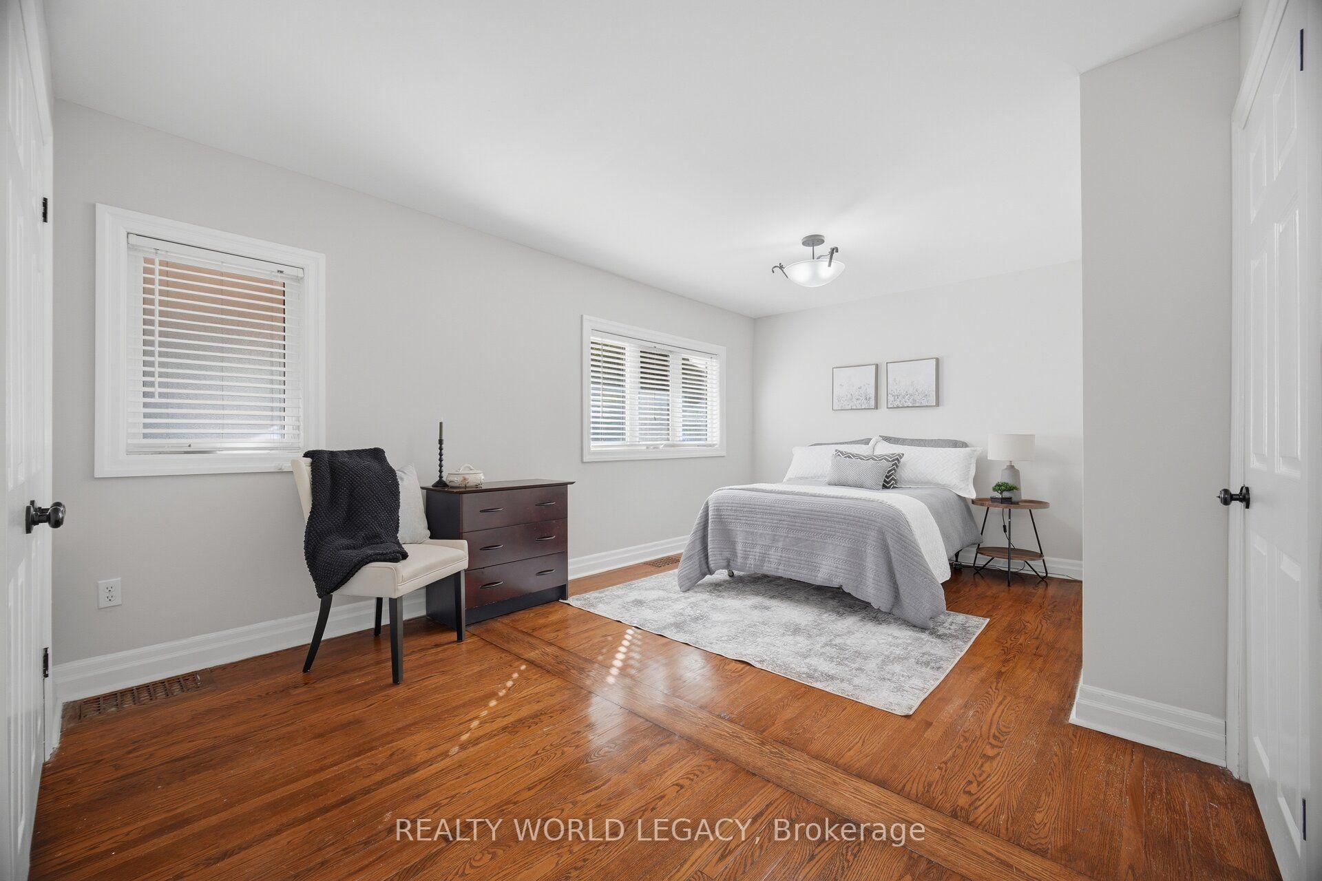 Photo 22 of 18 Delsey Street, Hamilton, Dundas — HOMEH