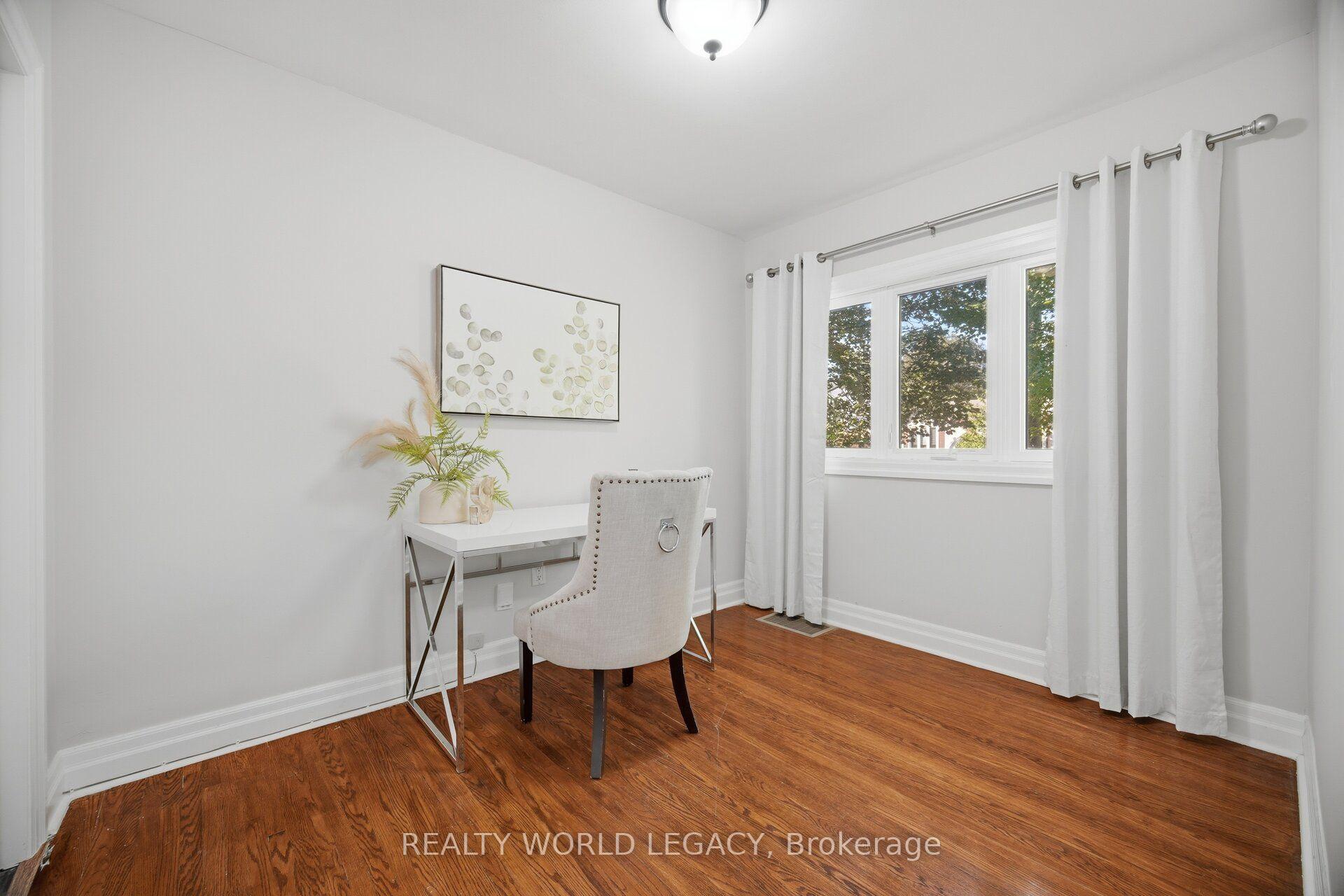 Photo 25 of 18 Delsey Street, Hamilton, Dundas — HOMEH