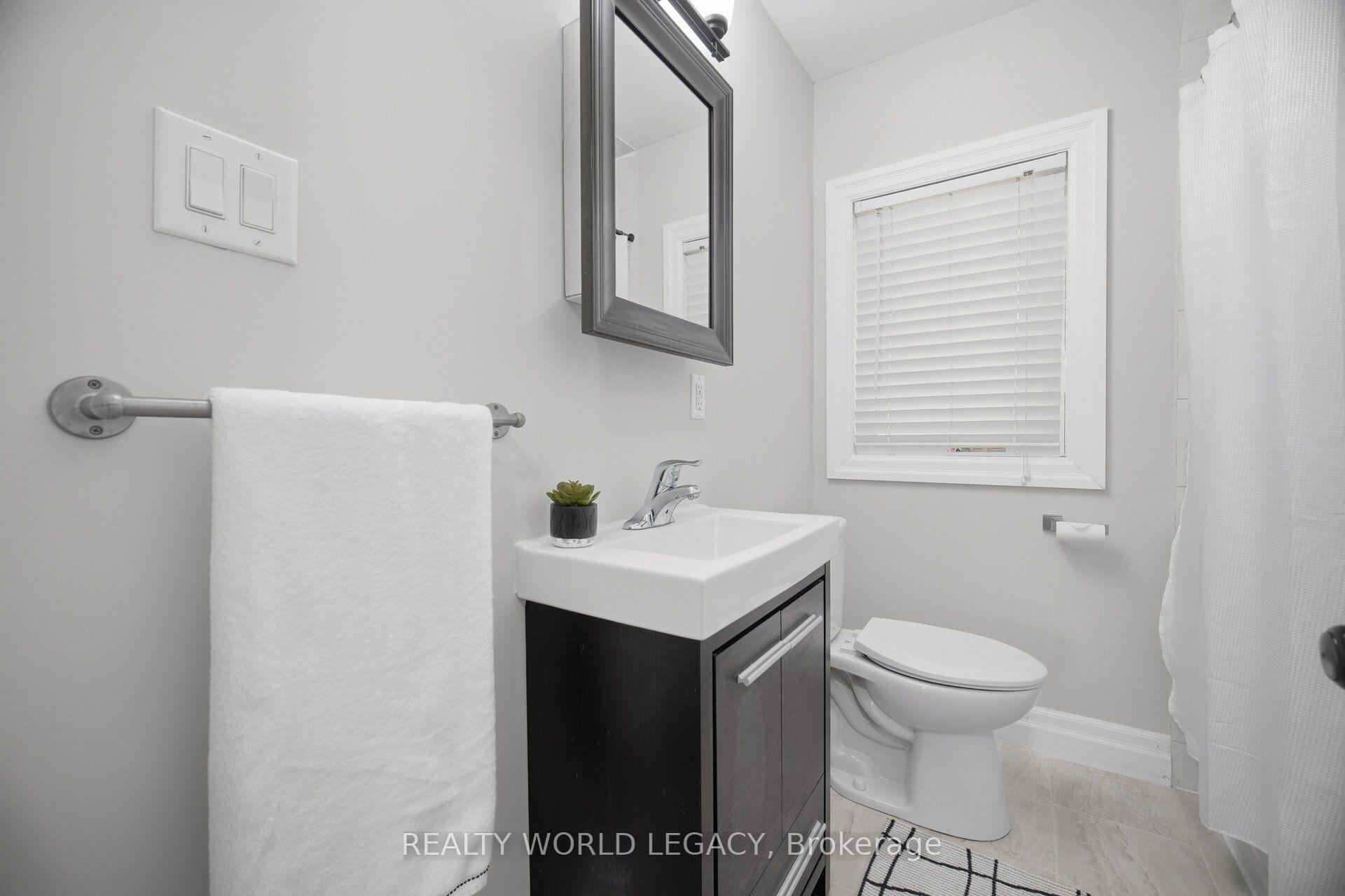 Photo 27 of 18 Delsey Street, Hamilton, Dundas — HOMEH