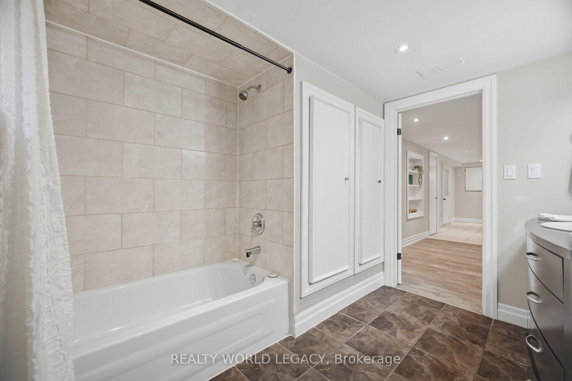 Photo 35 of 18 Delsey Street, Hamilton, Dundas — HOMEH