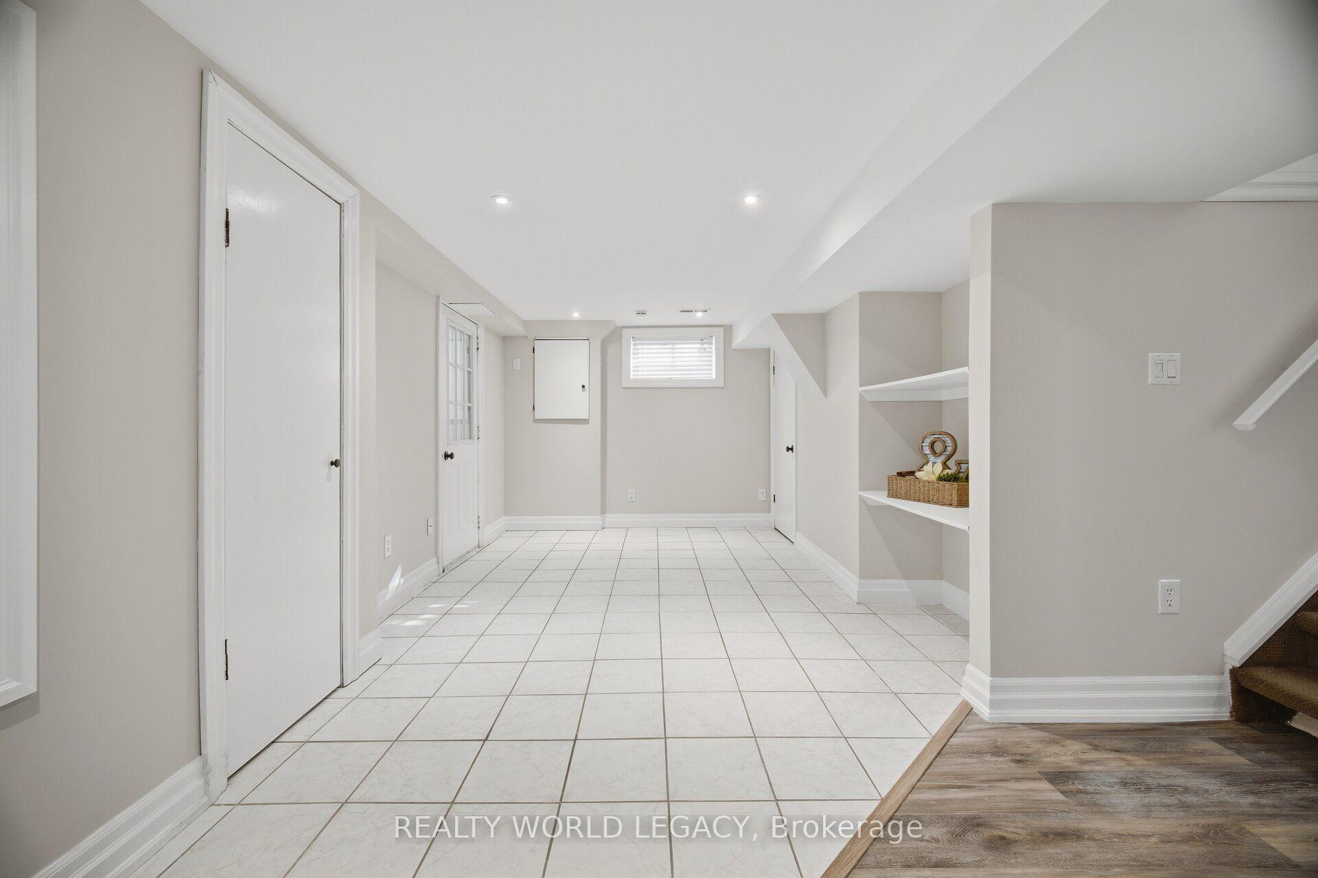 Photo 36 of 18 Delsey Street, Hamilton, Dundas — HOMEH