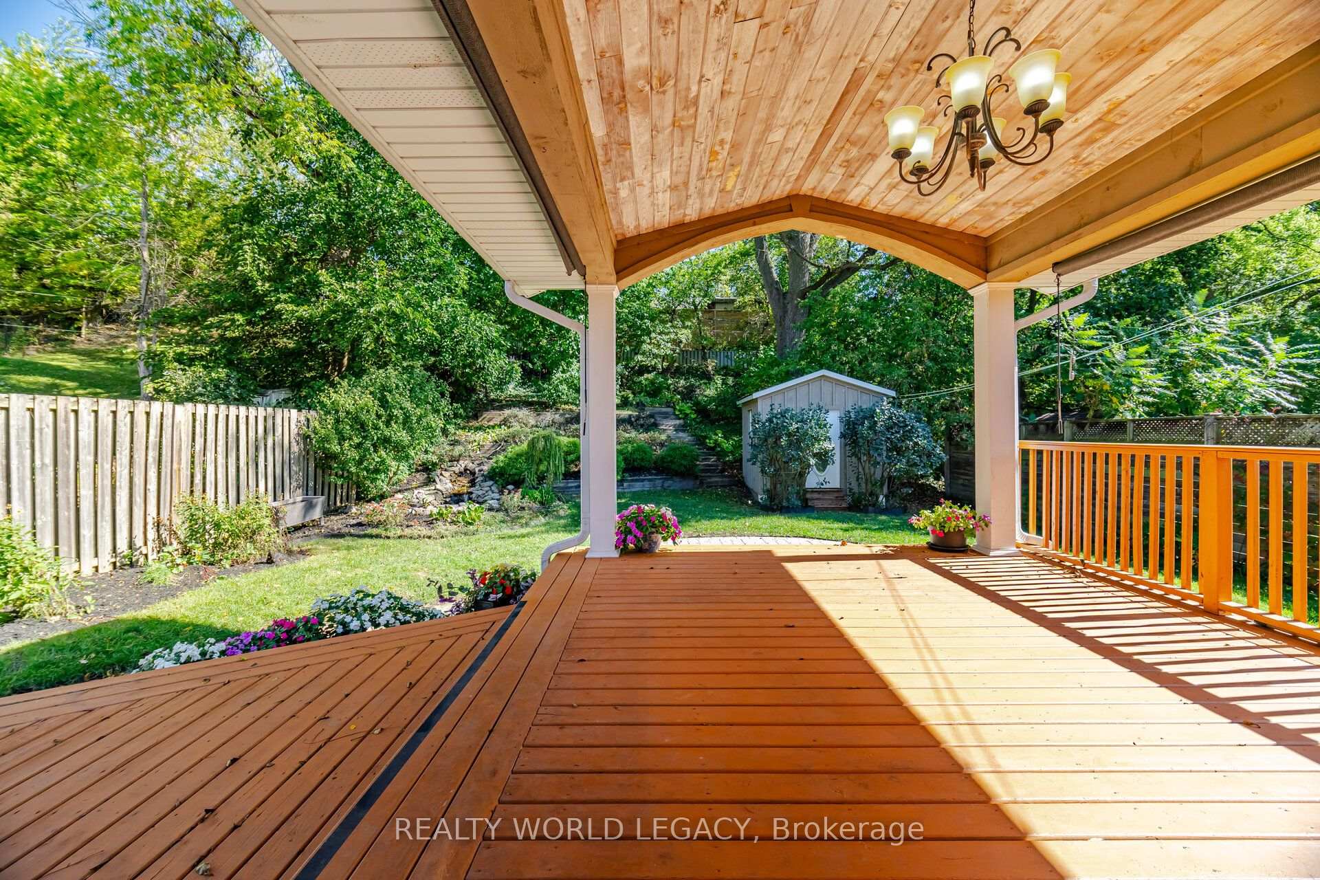 Photo 38 of 18 Delsey Street, Hamilton, Dundas — HOMEH