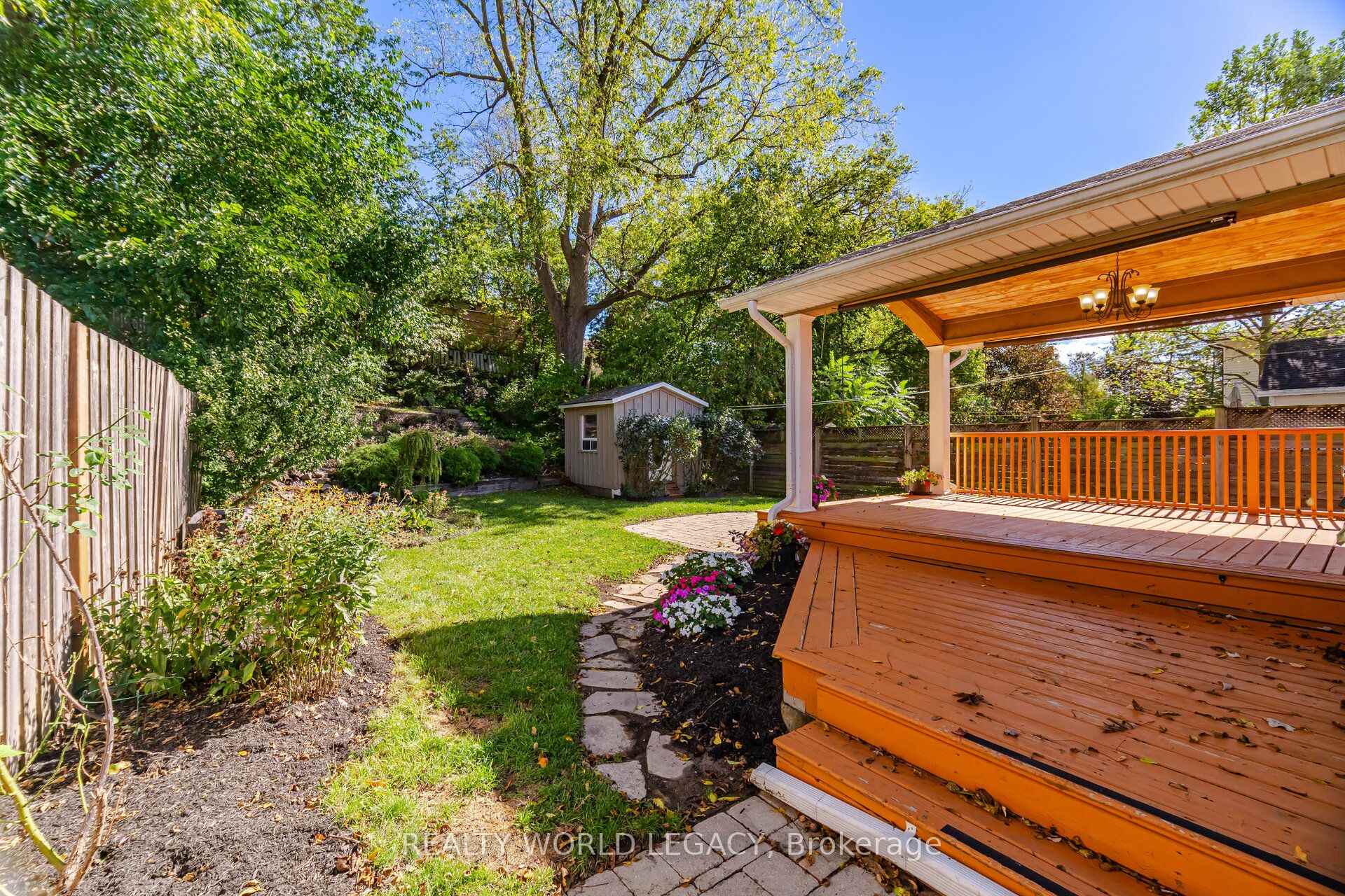 Photo 41 of 18 Delsey Street, Hamilton, Dundas — HOMEH