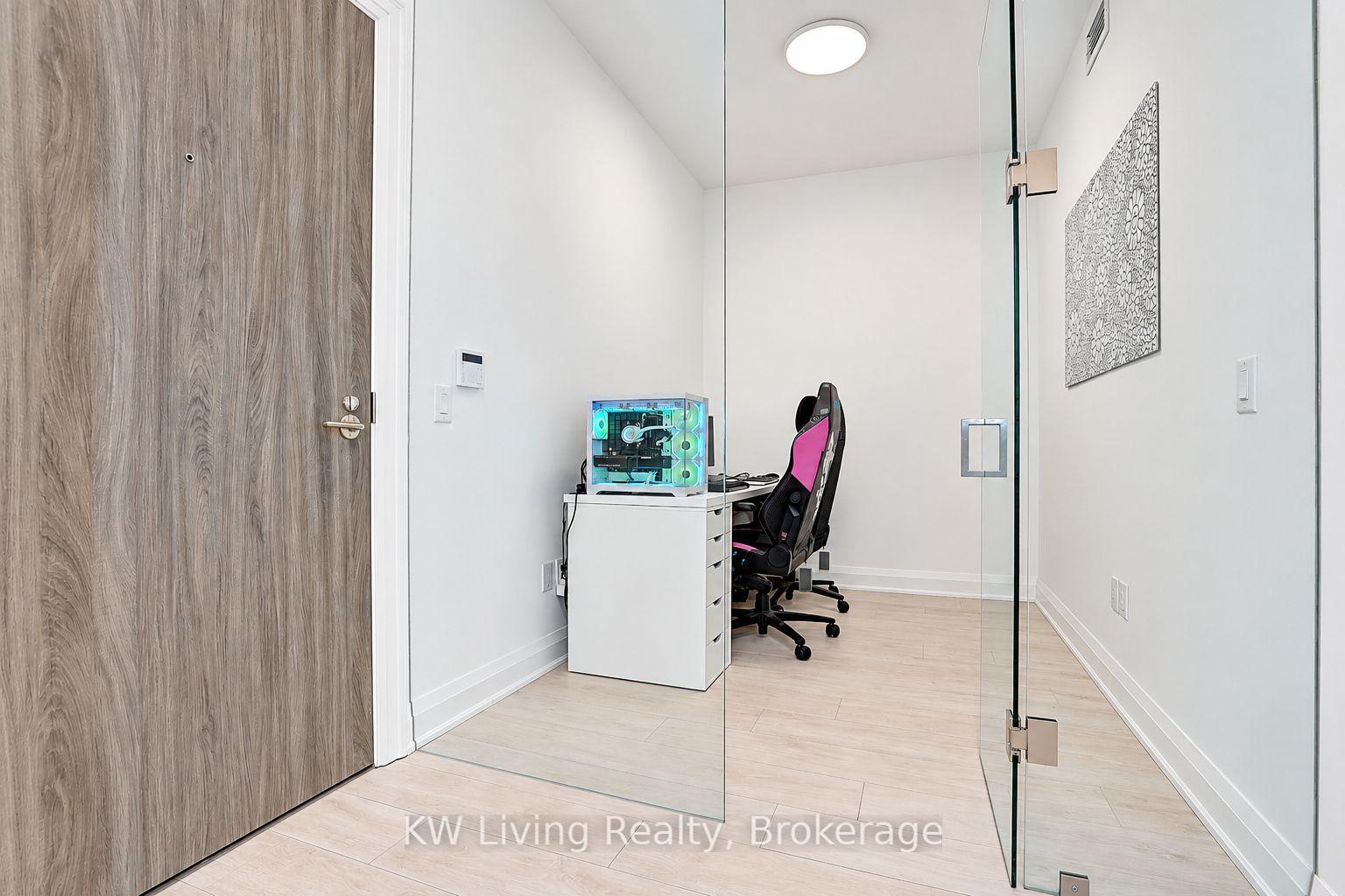Photo 18 of Unit 515, 10 Gatineau Drive, Vaughan, Beverley Glen — HOMEH