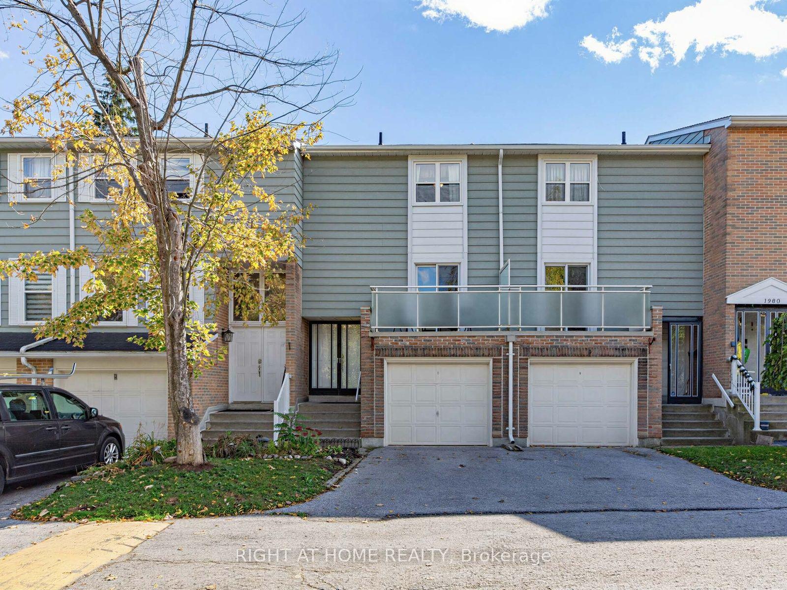 Photo 2 of 1984 John Street, Markham, Bayview Fairway-Bayview Country Club Estates — HOMEH