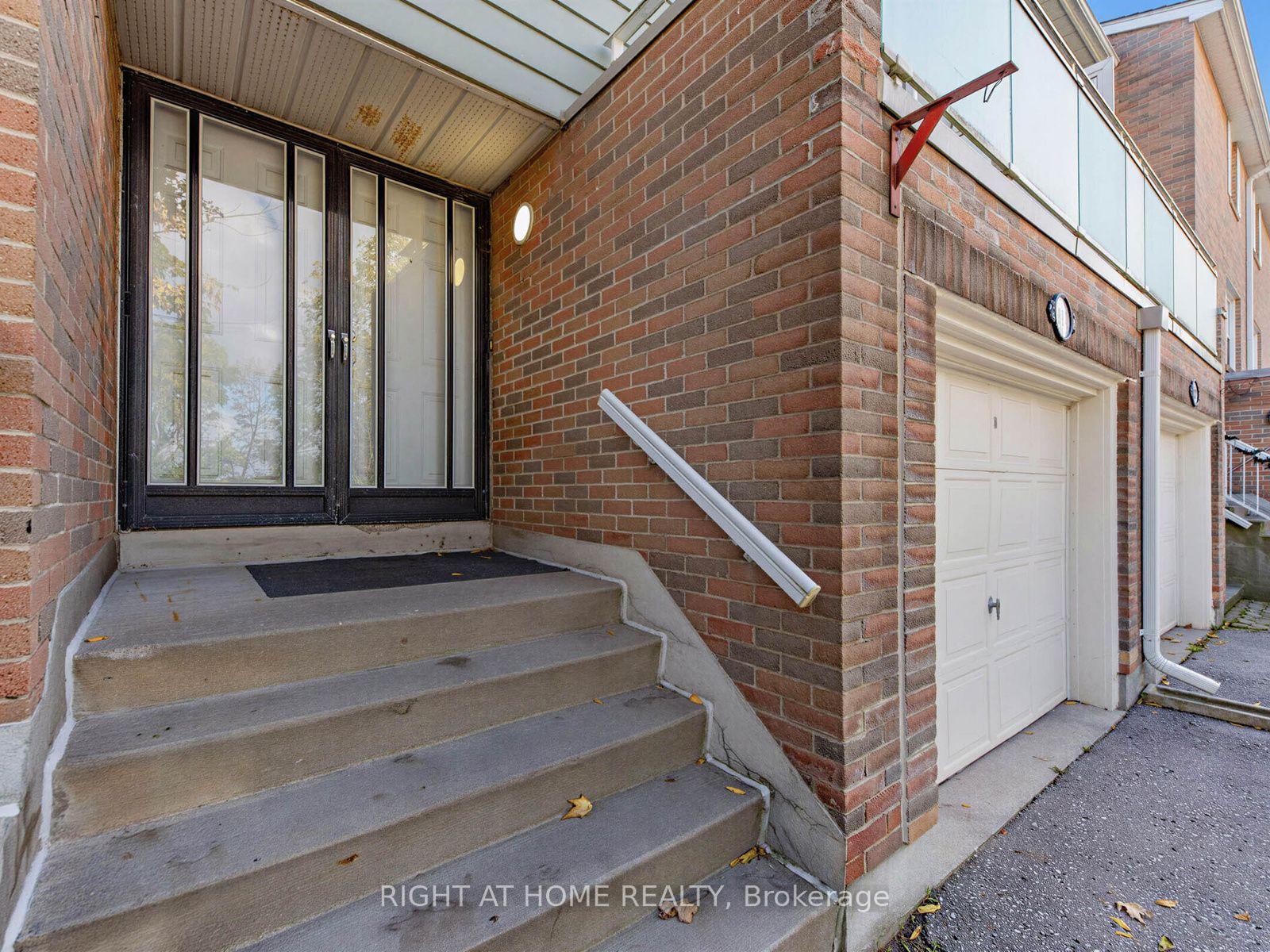 Photo 30 of 1984 John Street, Markham, Bayview Fairway-Bayview Country Club Estates — HOMEH