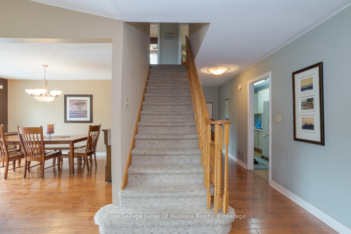 Photo 21 of 110 Dill Street, Bracebridge — HOMEH