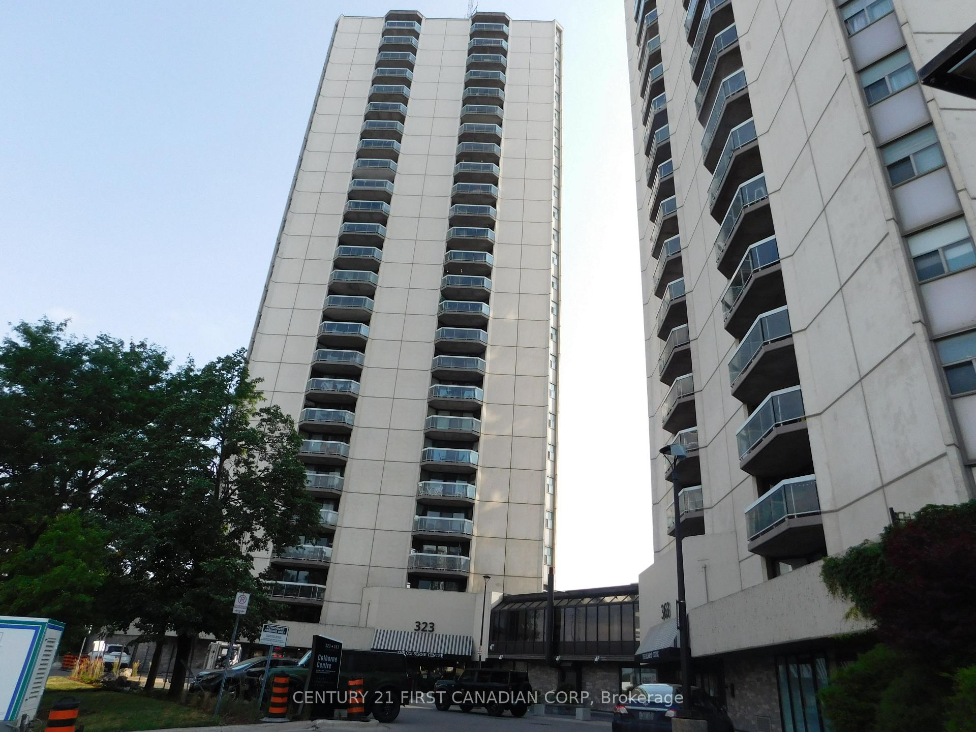 Photo of Unit 2004, 323 Colborne Street
