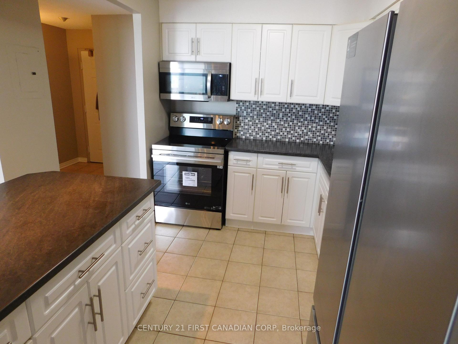 Photo 6 of Unit 2004, 323 Colborne Street, London, East K — HOMEH