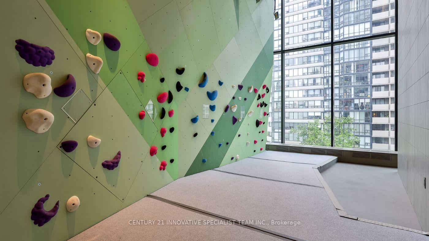 Photo 25 of Unit 801, 395 Square One Drive, Mississauga, City Centre — HOMEH