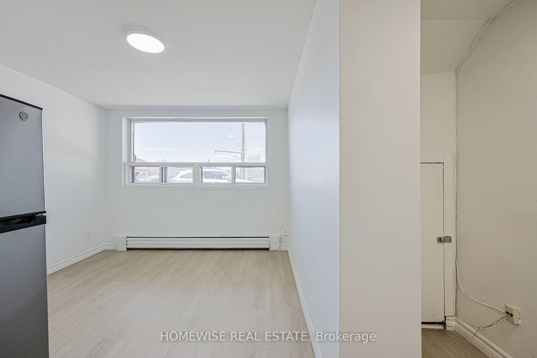 Photo 4 of Unit 107, 2204 Dufferin Street, Toronto, Caledonia-Fairbank — HOMEH