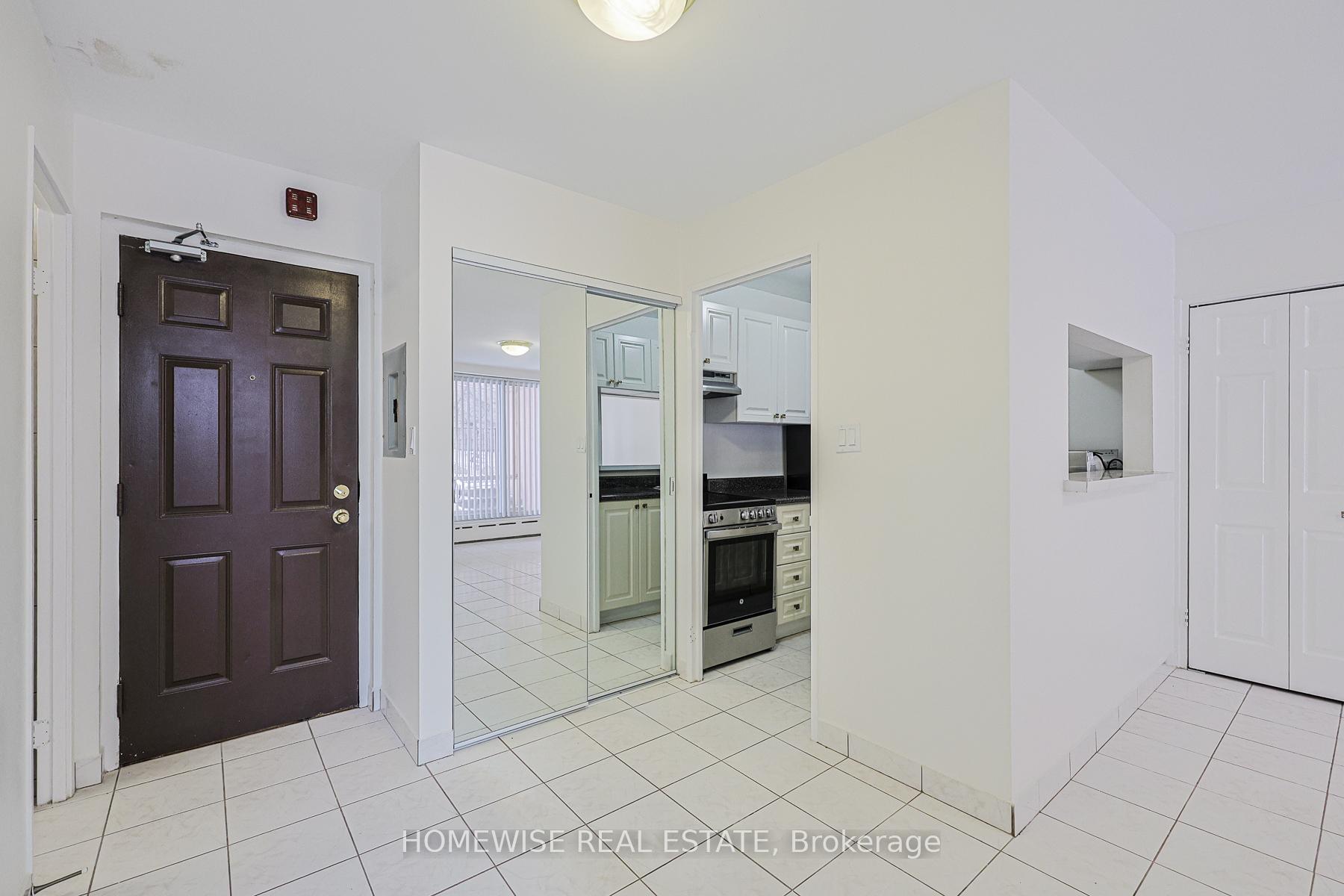 Photo 7 of Unit 105, 485 Kingston Road, Toronto, The Beaches — HOMEH