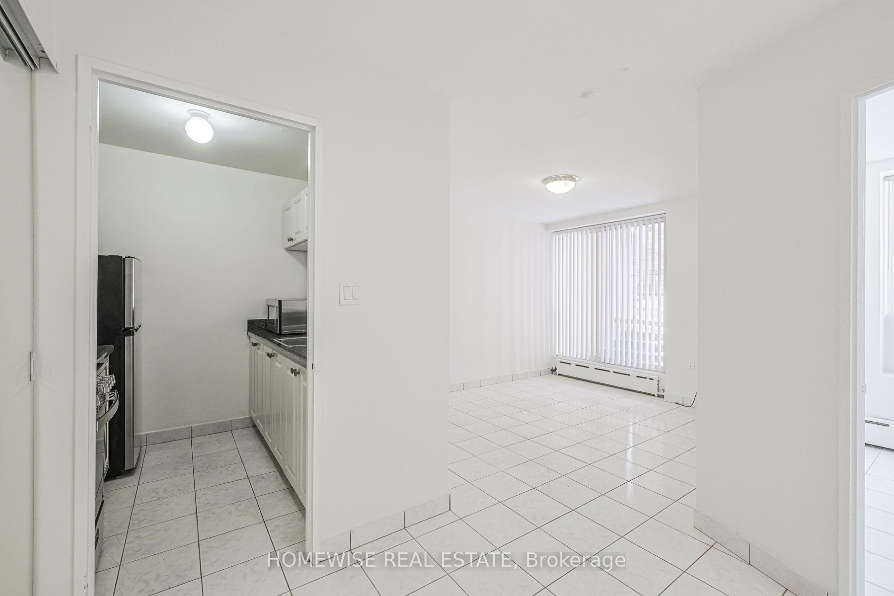 Photo 8 of Unit 105, 485 Kingston Road, Toronto, The Beaches — HOMEH