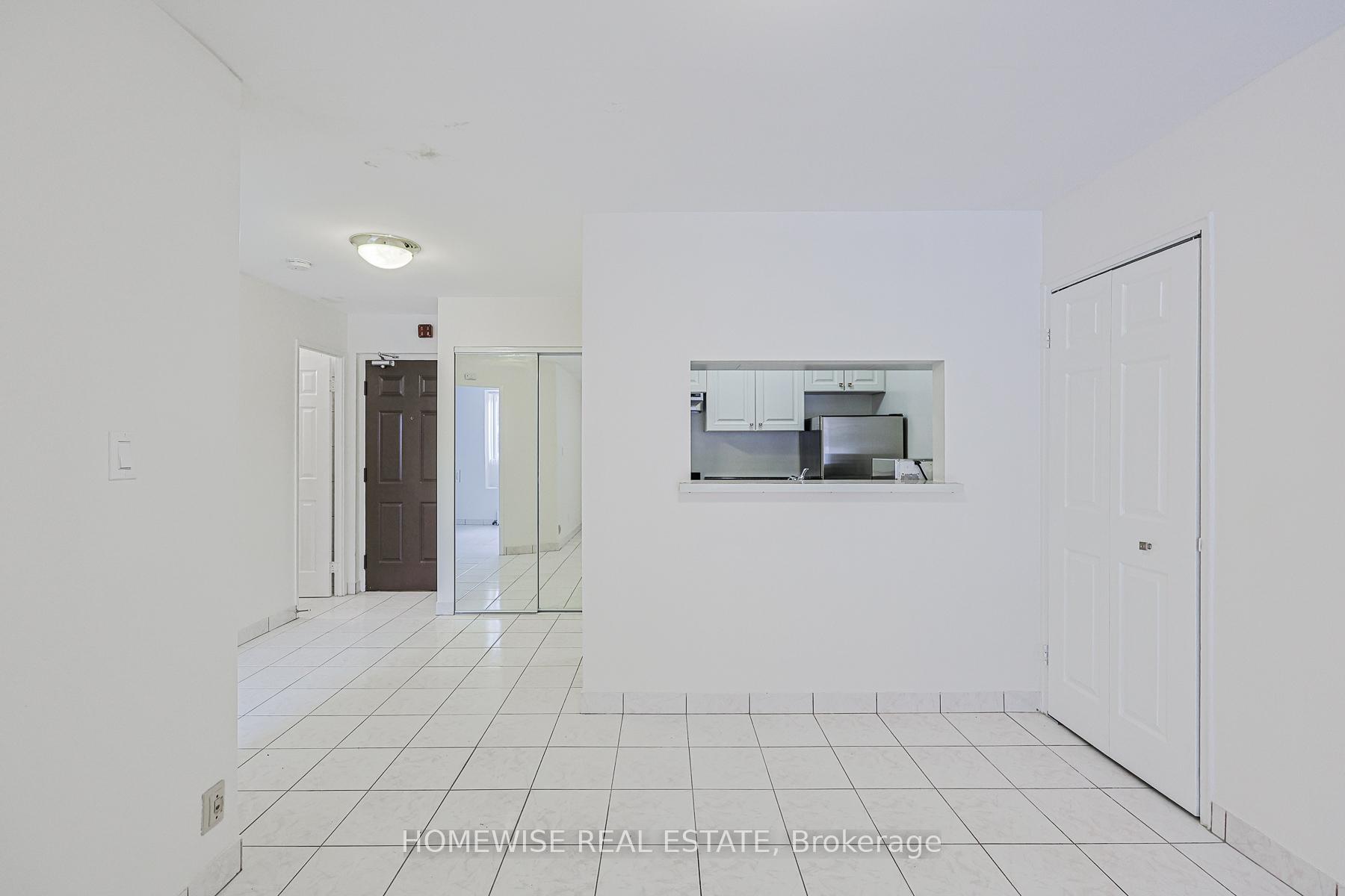 Photo 9 of Unit 105, 485 Kingston Road, Toronto, The Beaches — HOMEH