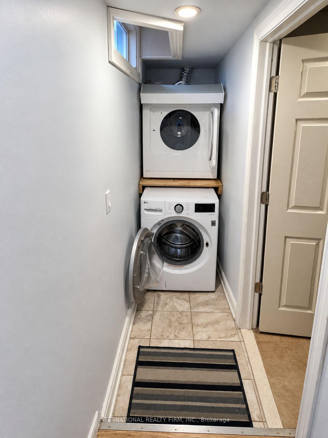 Photo 6 of Unit Basement, 16 Constellation Crescent, Richmond Hill, Observatory — HOMEH