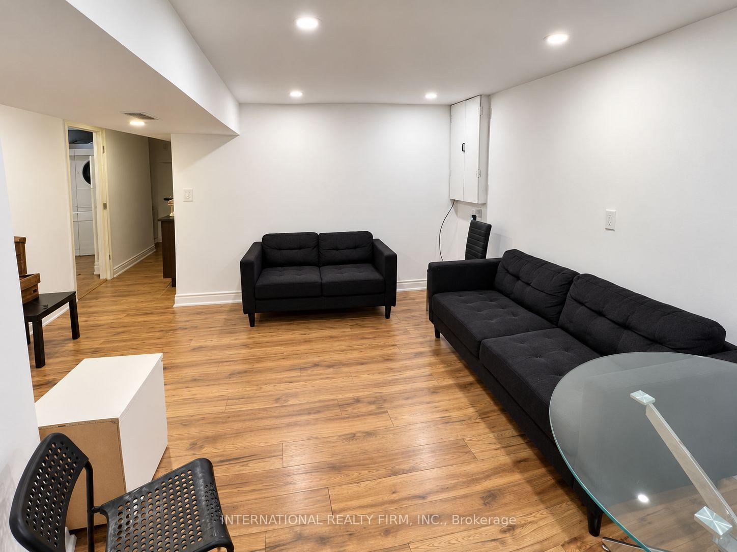 Photo 7 of Unit Basement, 16 Constellation Crescent, Richmond Hill, Observatory — HOMEH