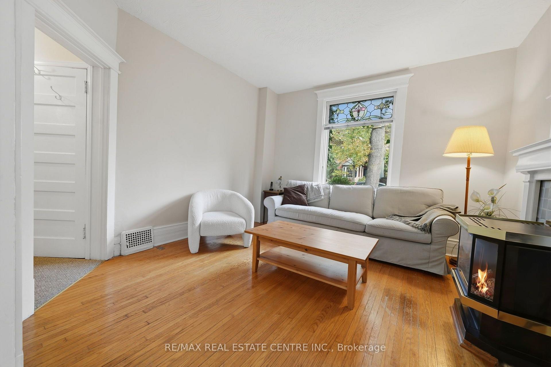 Photo 6 of 71 Lyall Avenue, Toronto, East End-Danforth — HOMEH