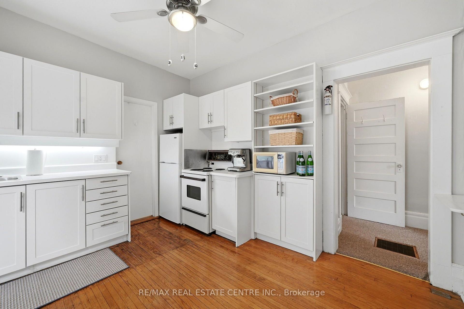 Photo 9 of 71 Lyall Avenue, Toronto, East End-Danforth — HOMEH