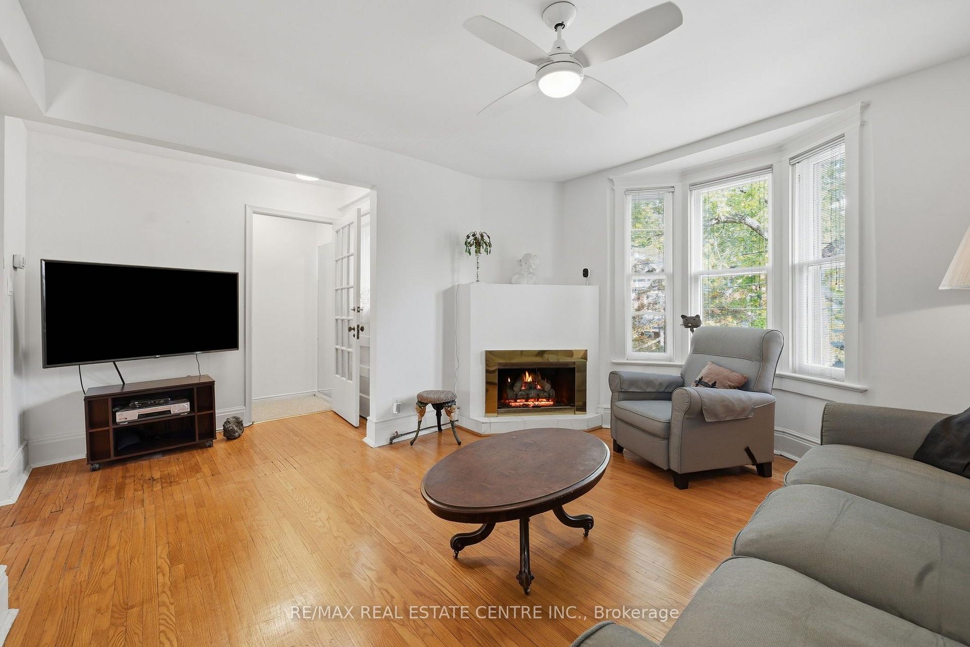 Photo 17 of 71 Lyall Avenue, Toronto, East End-Danforth — HOMEH