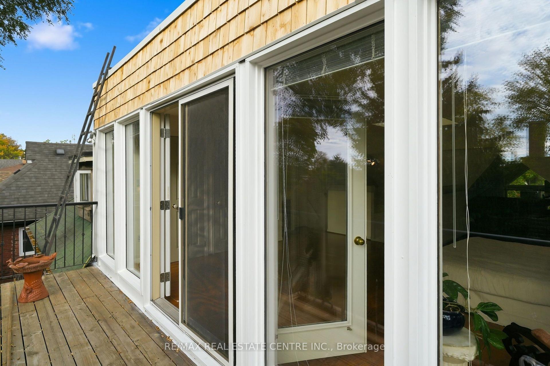 Photo 35 of 71 Lyall Avenue, Toronto, East End-Danforth — HOMEH