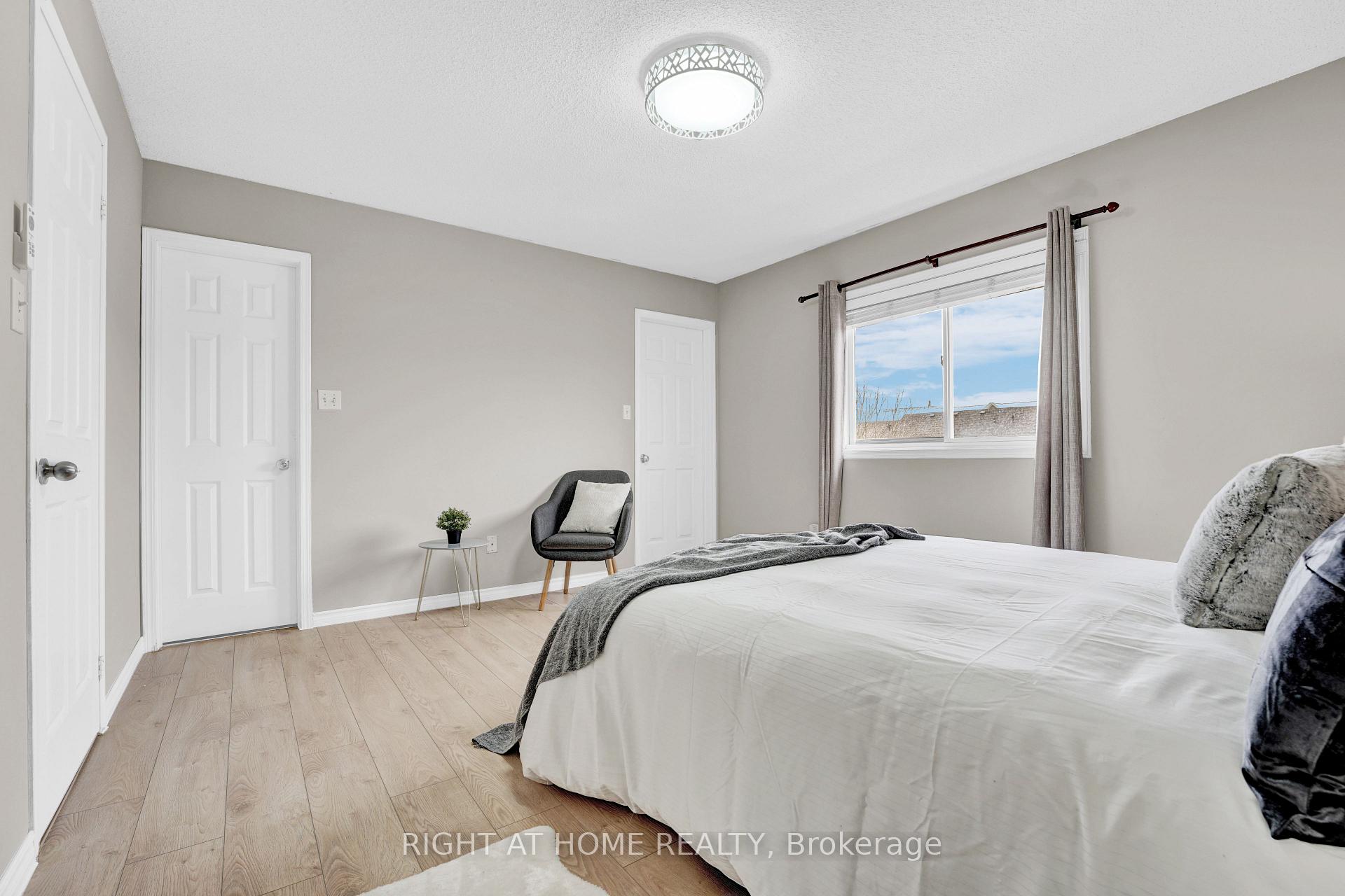 Photo 11 of 1720 Radcliffe Drive, Oshawa, Samac — HOMEH