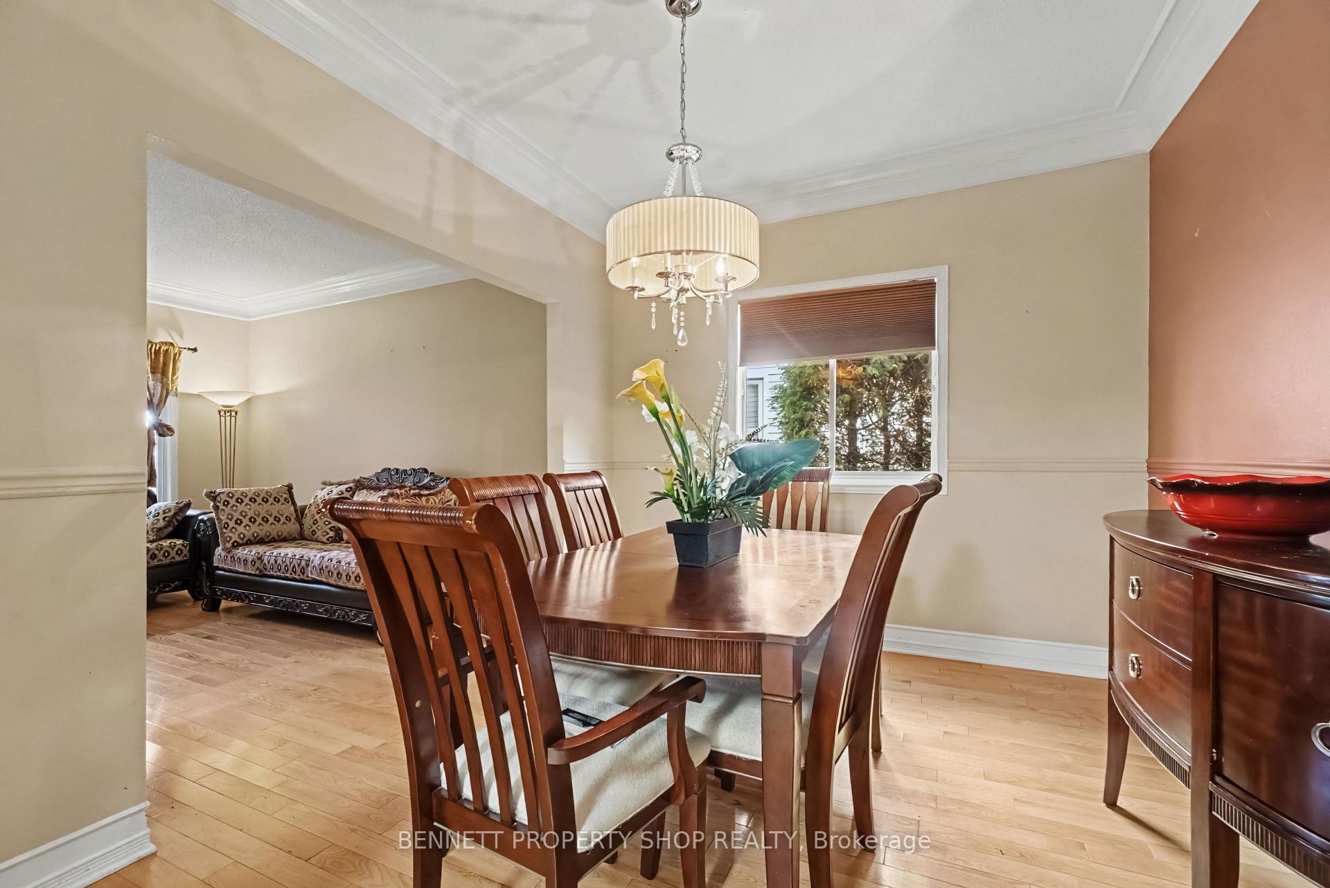 Photo 6 of 644 Valin Street, Ottawa, Fallingbrook/Gardenway South — HOMEH