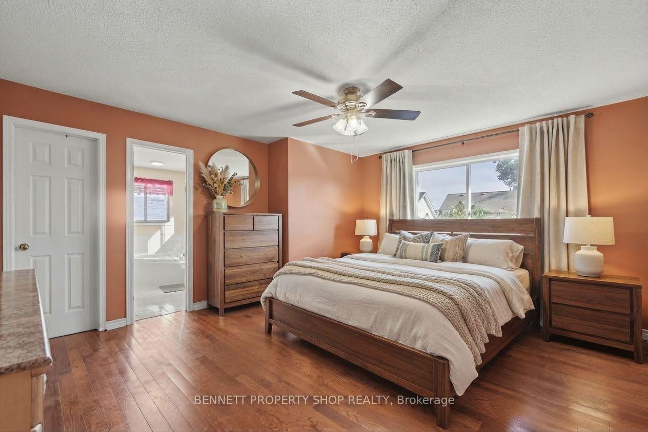 Photo 10 of 644 Valin Street, Ottawa, Fallingbrook/Gardenway South — HOMEH