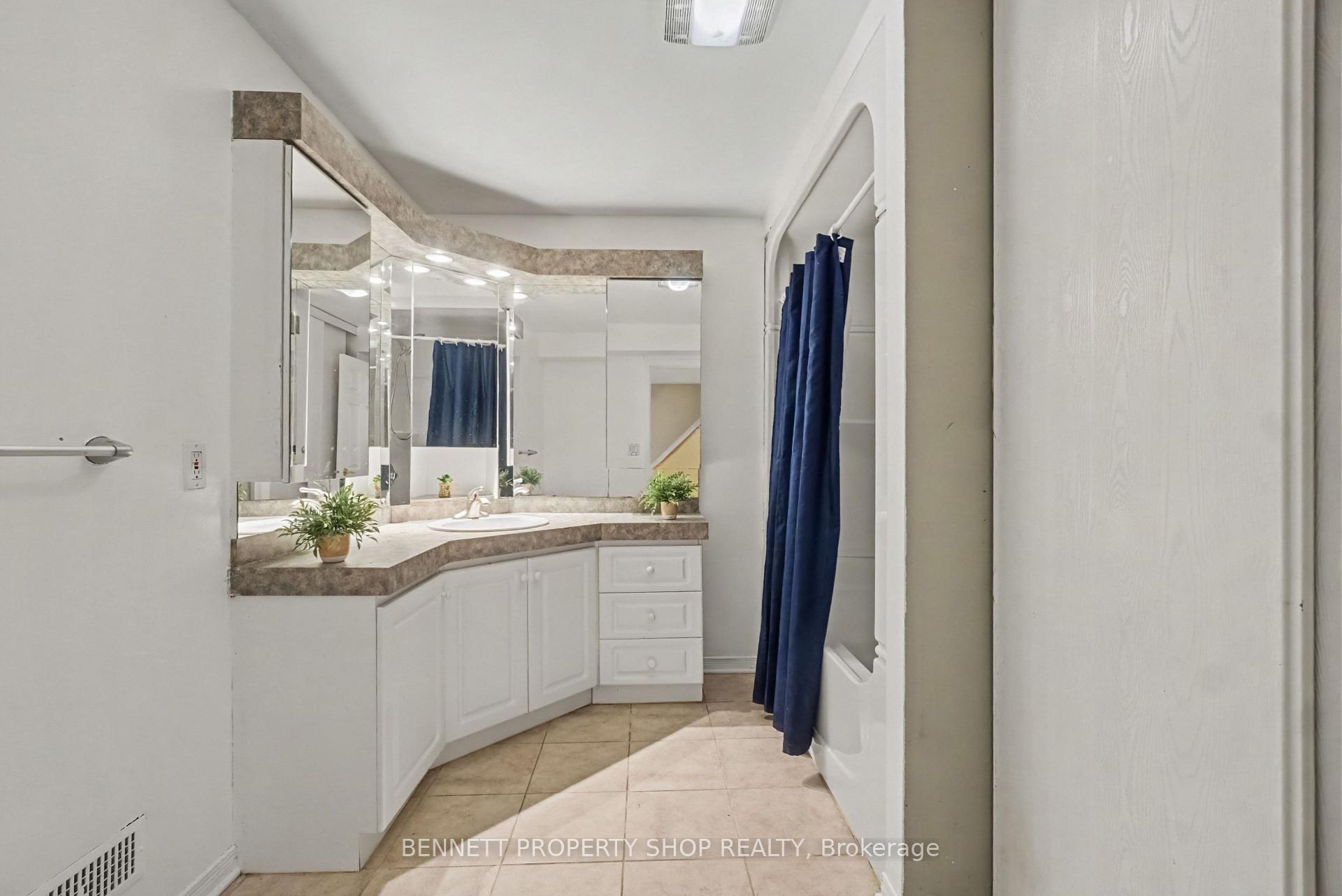 Photo 18 of 644 Valin Street, Ottawa, Fallingbrook/Gardenway South — HOMEH