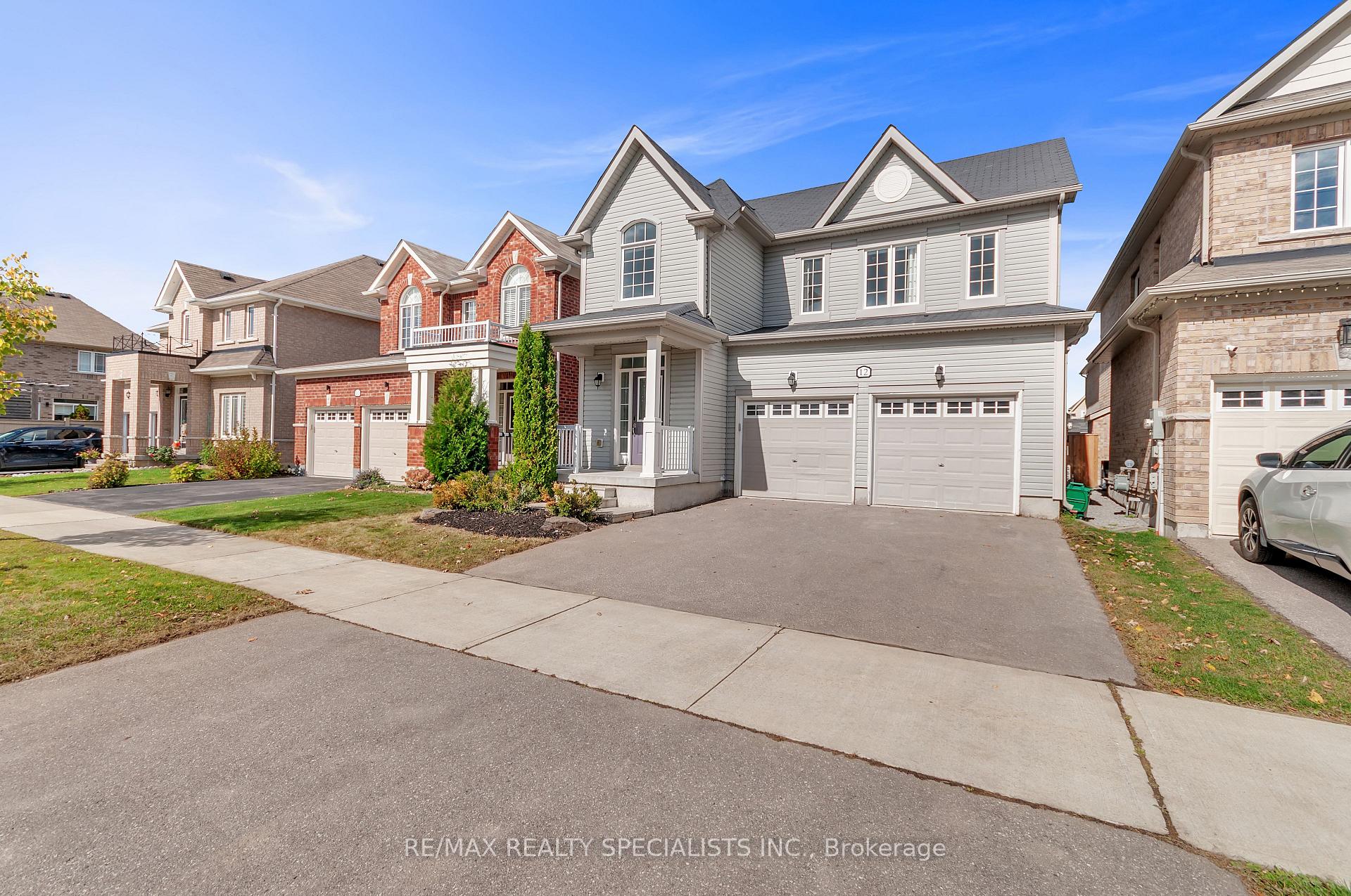 Photo 2 of 12 Greco Avenue, Georgina, Keswick South — HOMEH