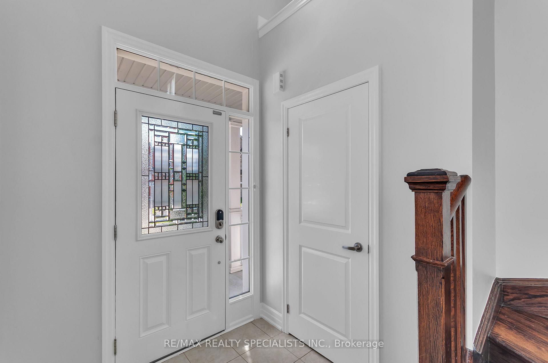Photo 5 of 12 Greco Avenue, Georgina, Keswick South — HOMEH
