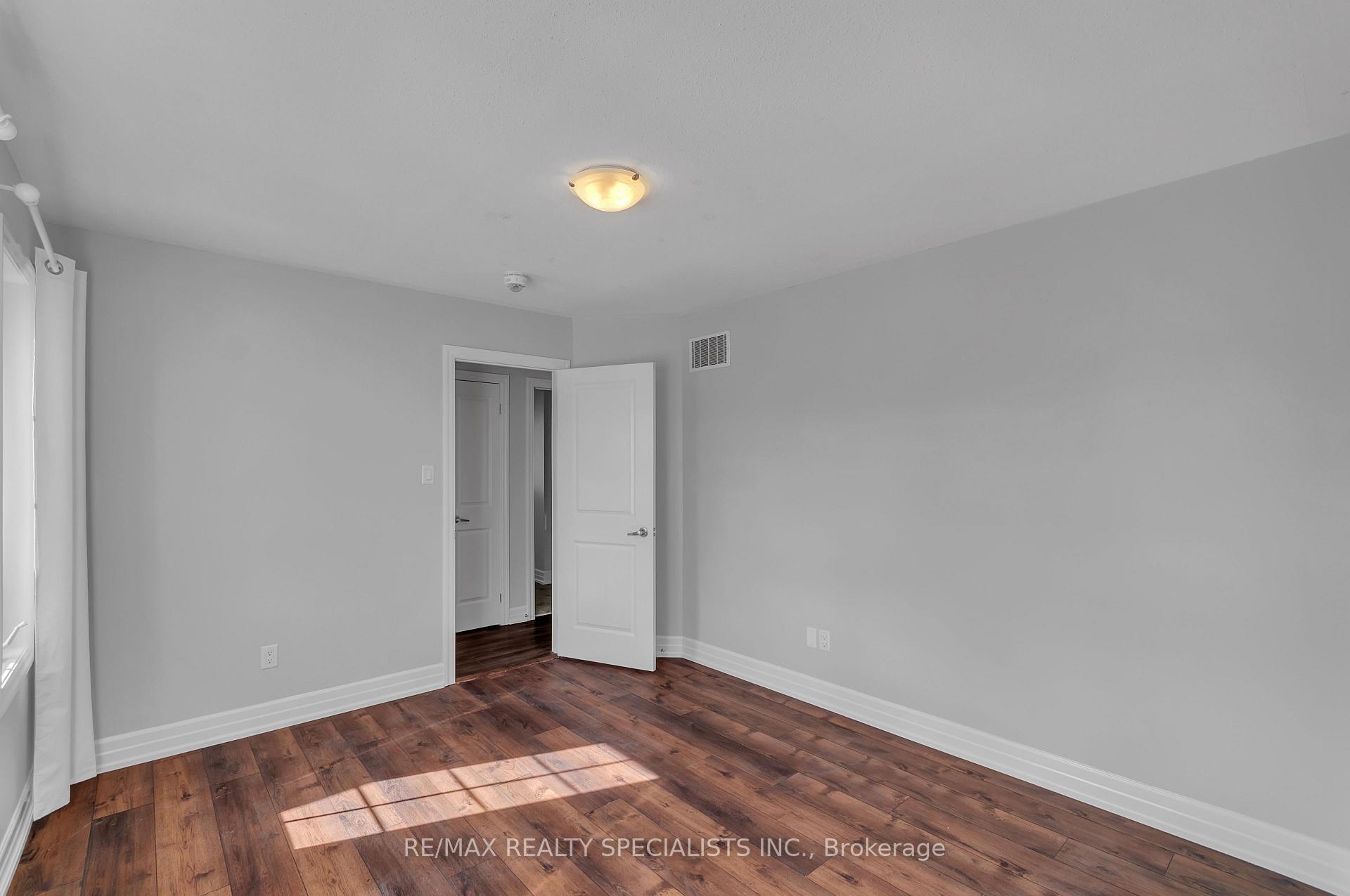 Photo 20 of 12 Greco Avenue, Georgina, Keswick South — HOMEH