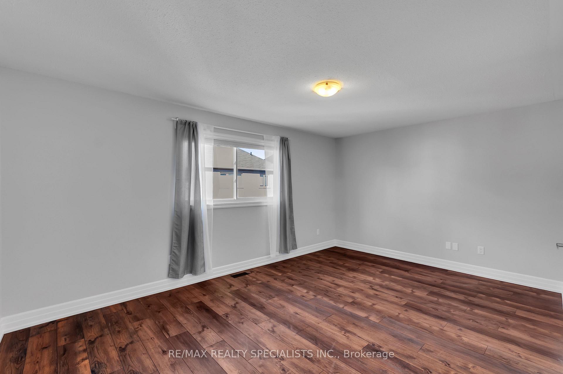 Photo 24 of 12 Greco Avenue, Georgina, Keswick South — HOMEH