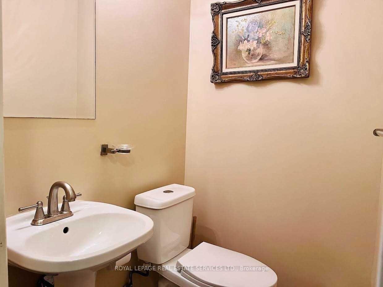 Photo 4 of 1038 Agram Drive, Oakville, Joshua Creek — HOMEH