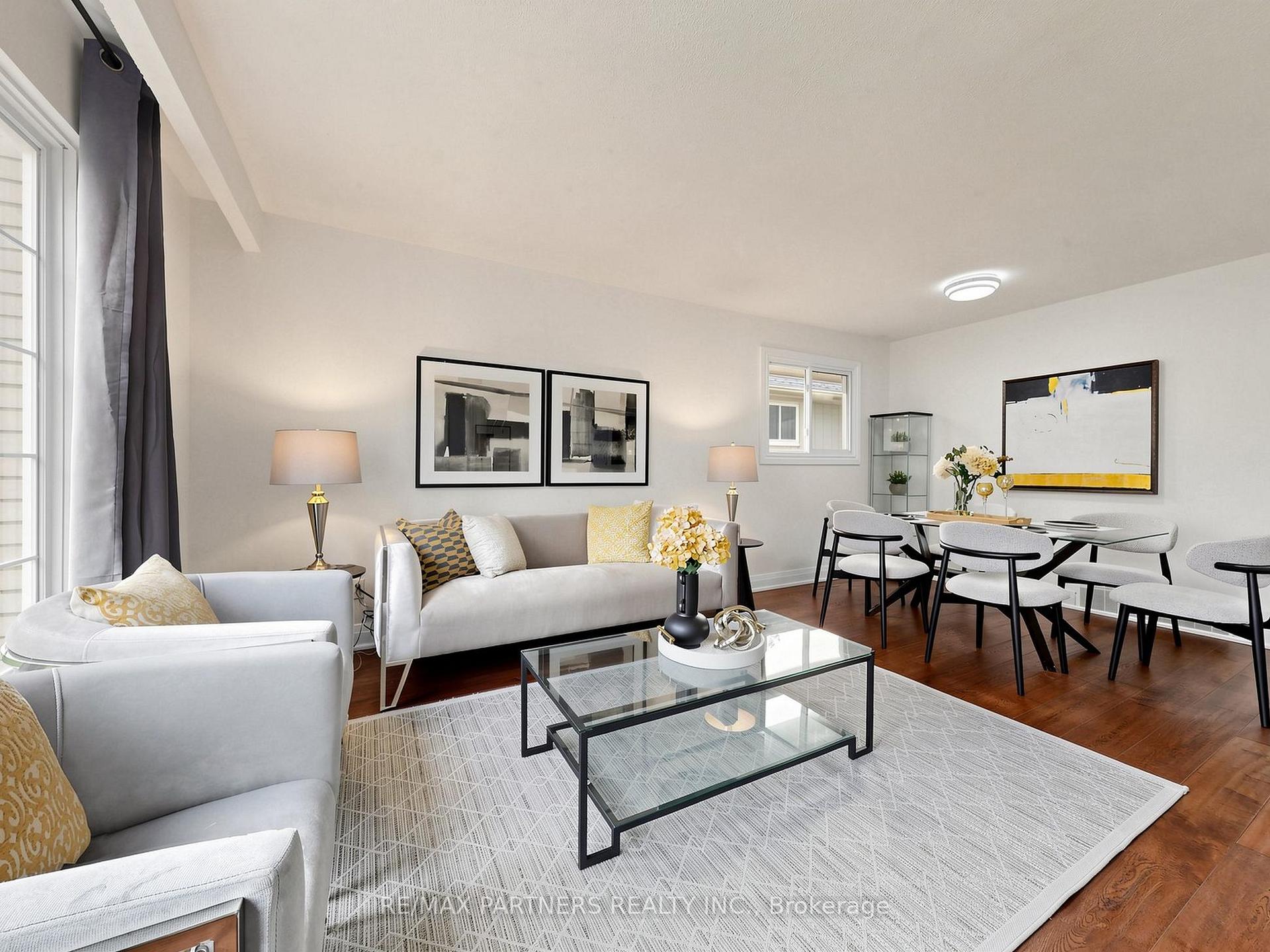 Photo 8 of 35 Culham Street, Oakville, College Park — HOMEH