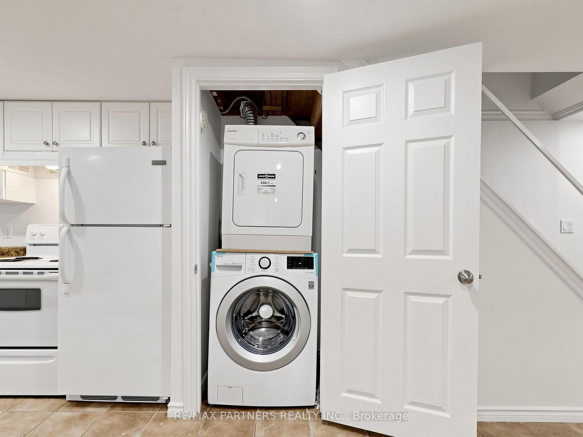 Photo 37 of 35 Culham Street, Oakville, College Park — HOMEH