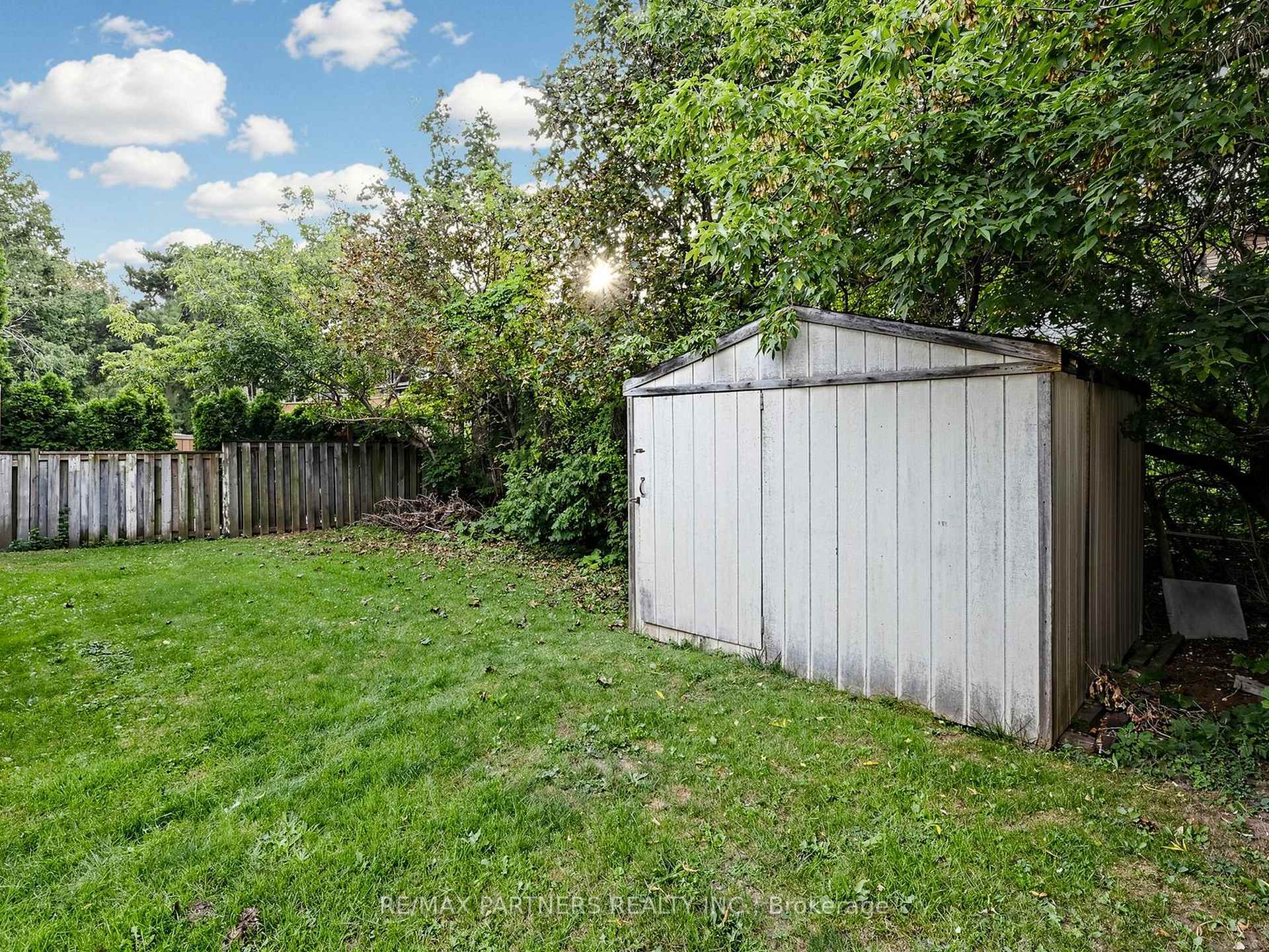 Photo 40 of 35 Culham Street, Oakville, College Park — HOMEH