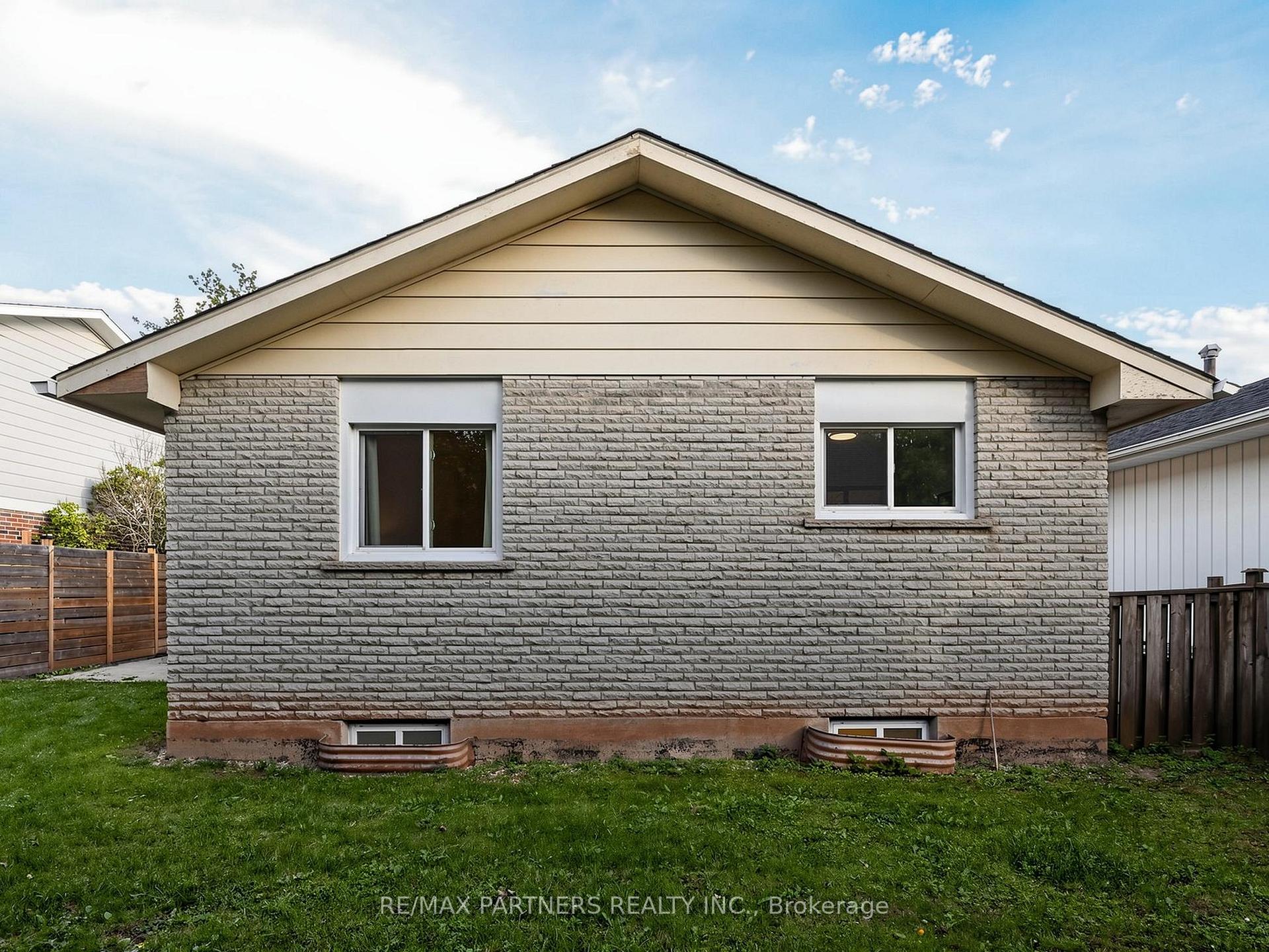 Photo 43 of 35 Culham Street, Oakville, College Park — HOMEH