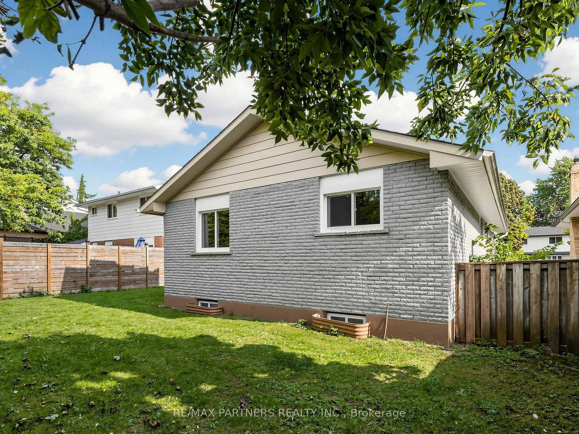 Photo 44 of 35 Culham Street, Oakville, College Park — HOMEH